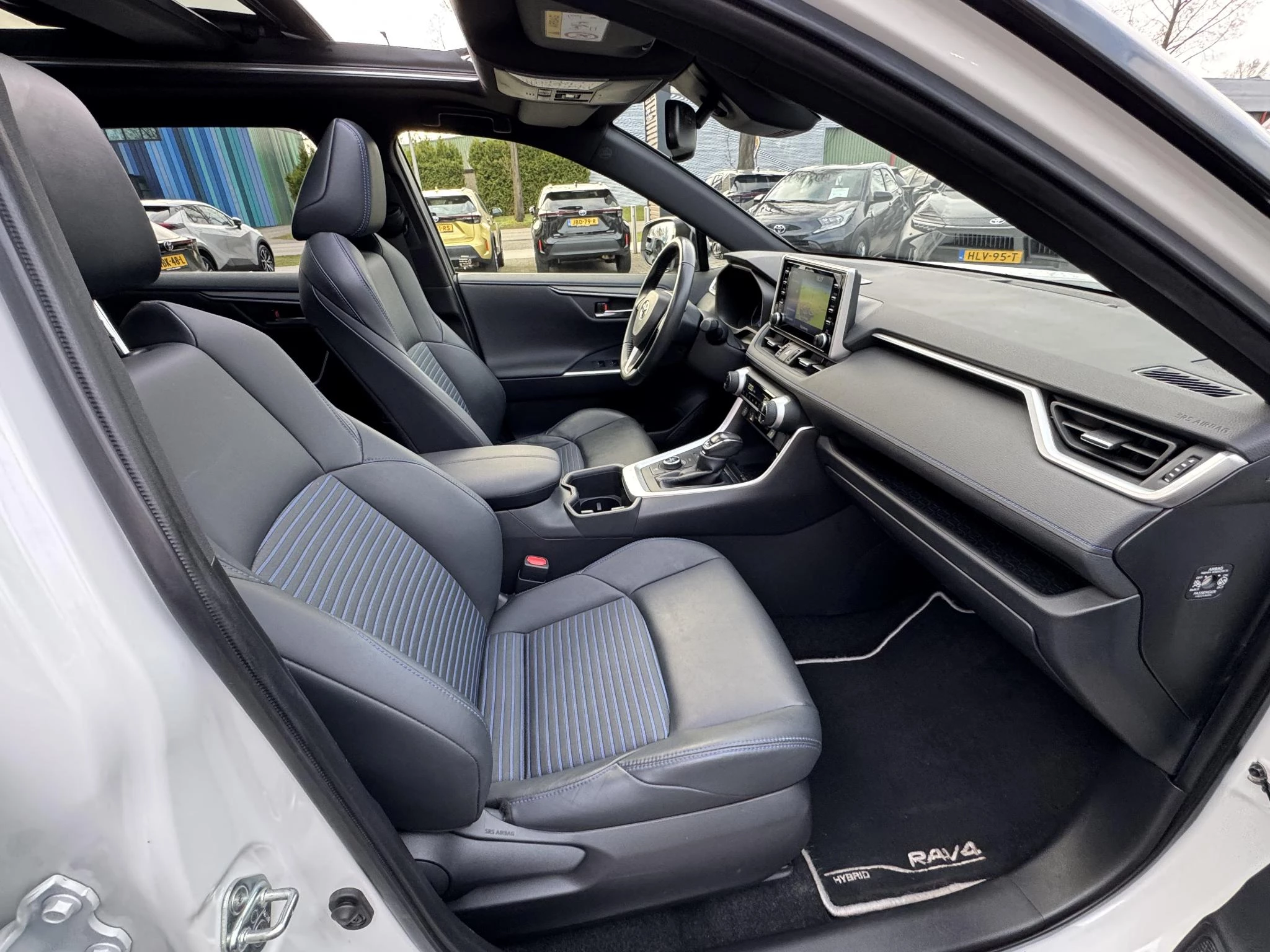 Hoofdafbeelding Toyota RAV4