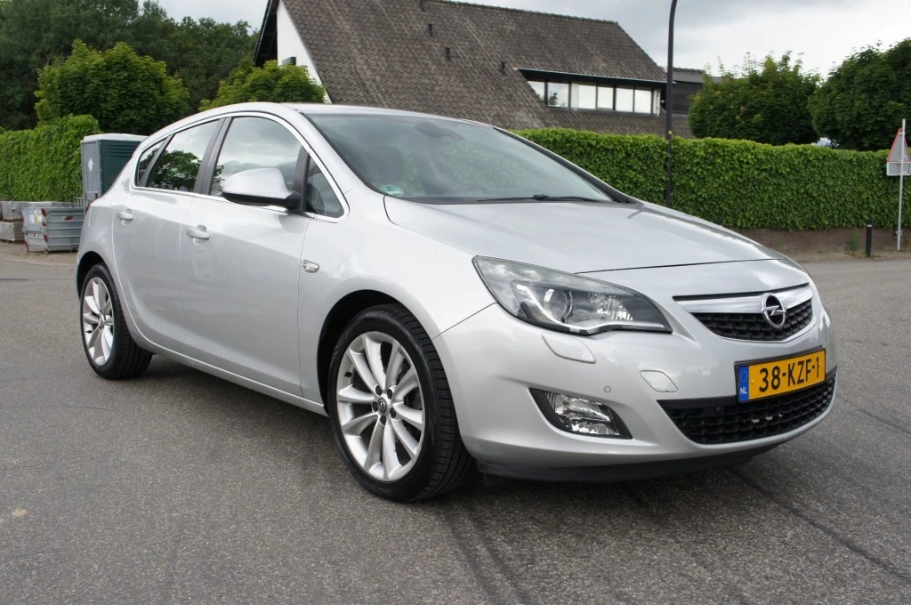 Hoofdafbeelding Opel Astra