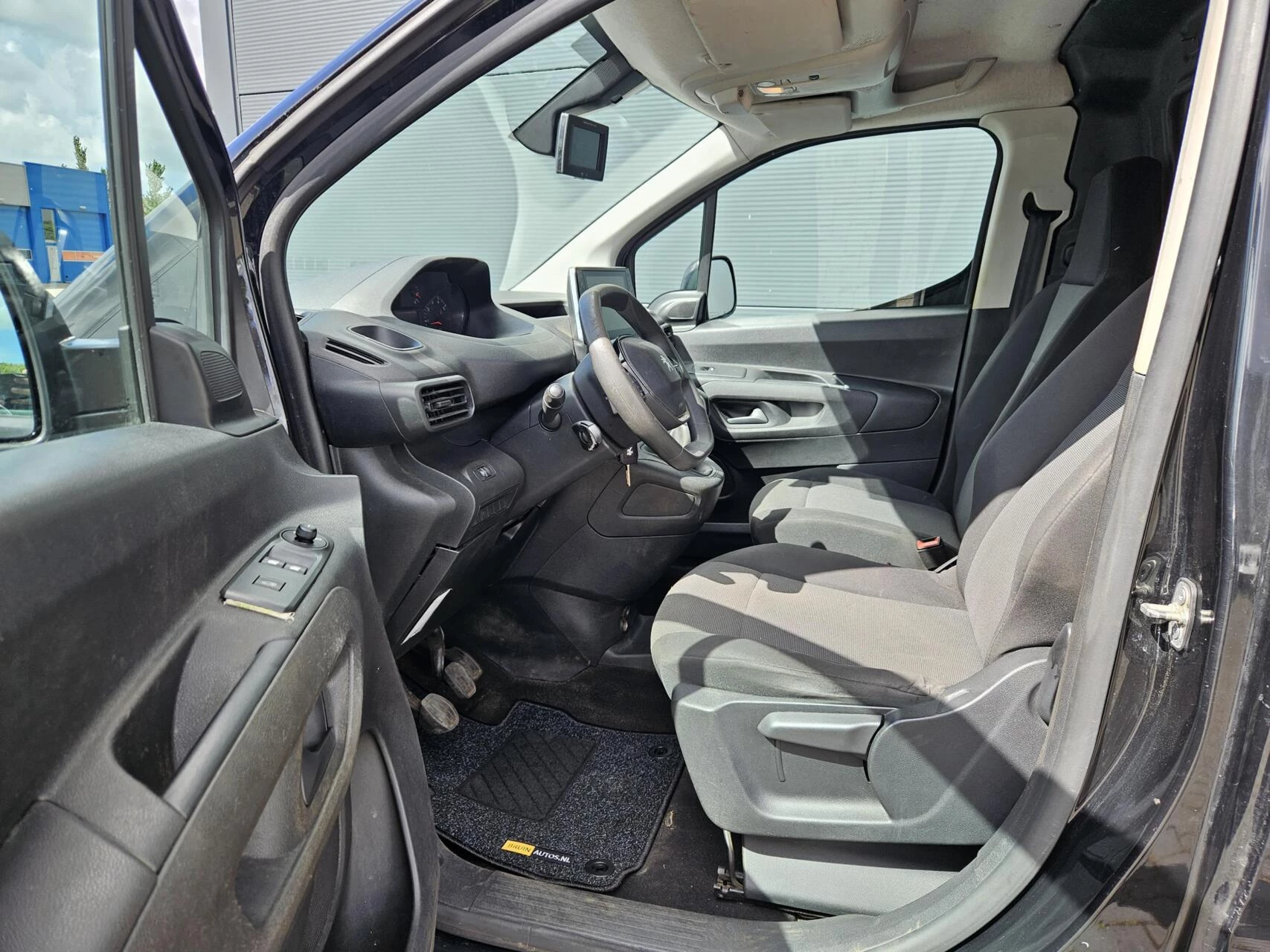 Hoofdafbeelding Peugeot Partner