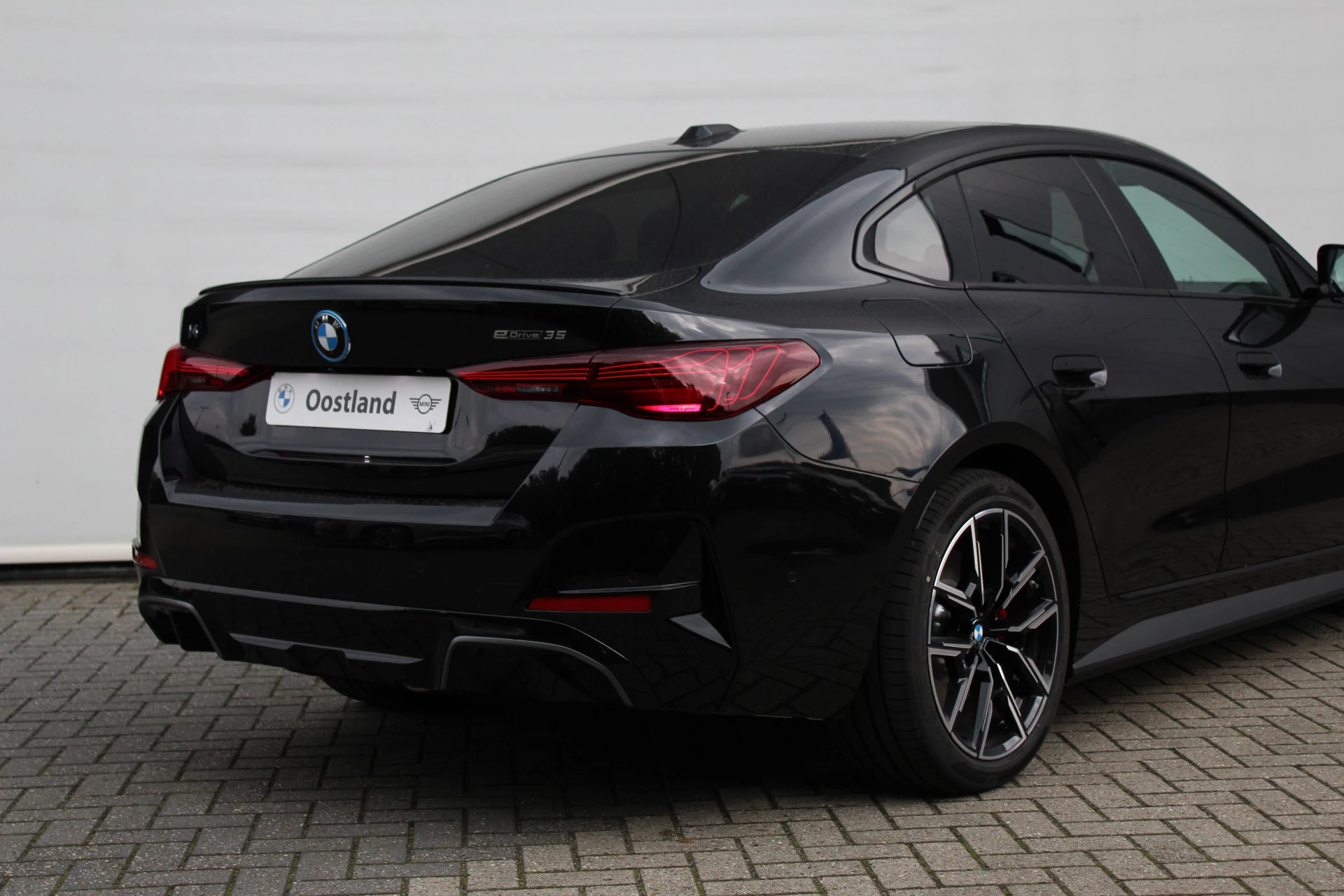 Hoofdafbeelding BMW i4