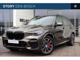 BMW X5 xDrive45e High Executive M Sport Automaat / Trekhaak / Panoramadak Sky Lounge / Comfortstoelen / Comfort Access / Laserlight / Head-Up / Harman Kardon