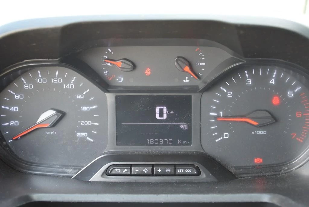 Hoofdafbeelding Peugeot Partner