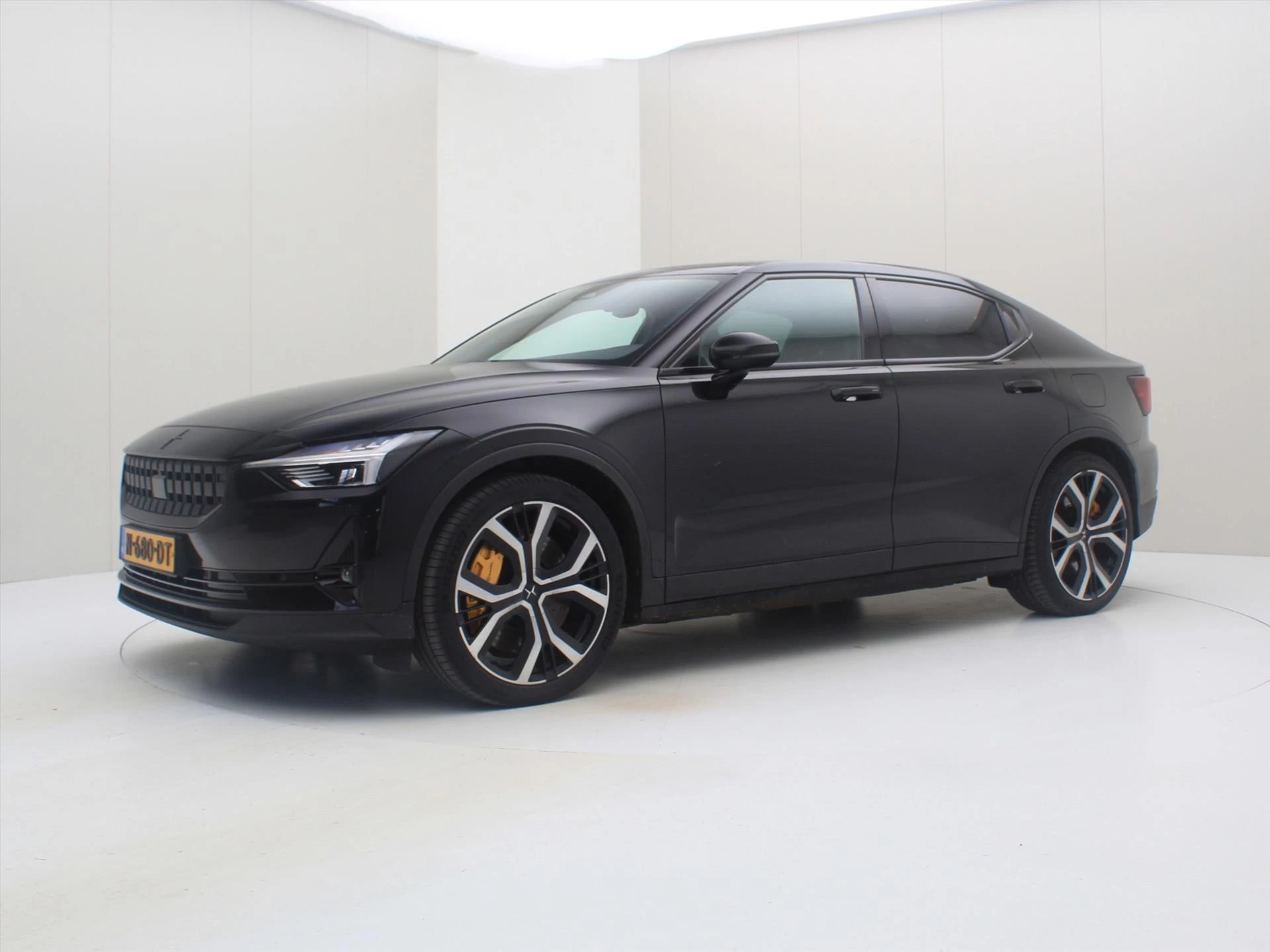 Hoofdafbeelding Polestar 2