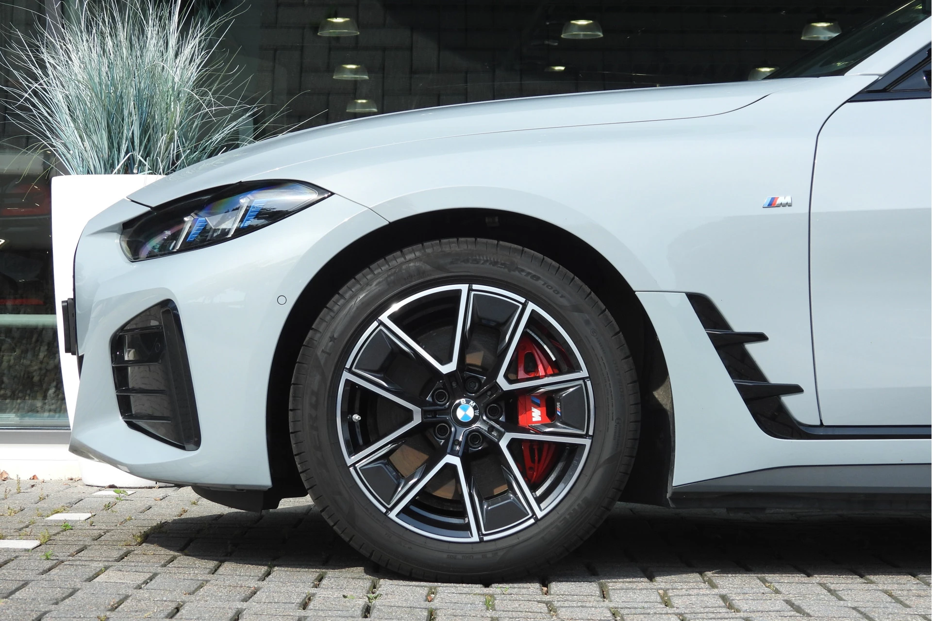 Hoofdafbeelding BMW i4