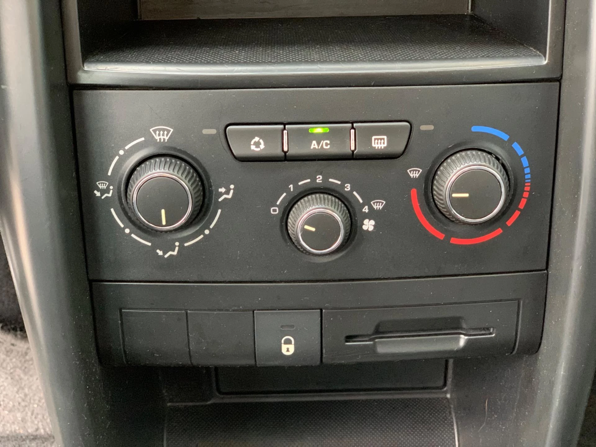 Hoofdafbeelding Peugeot 207