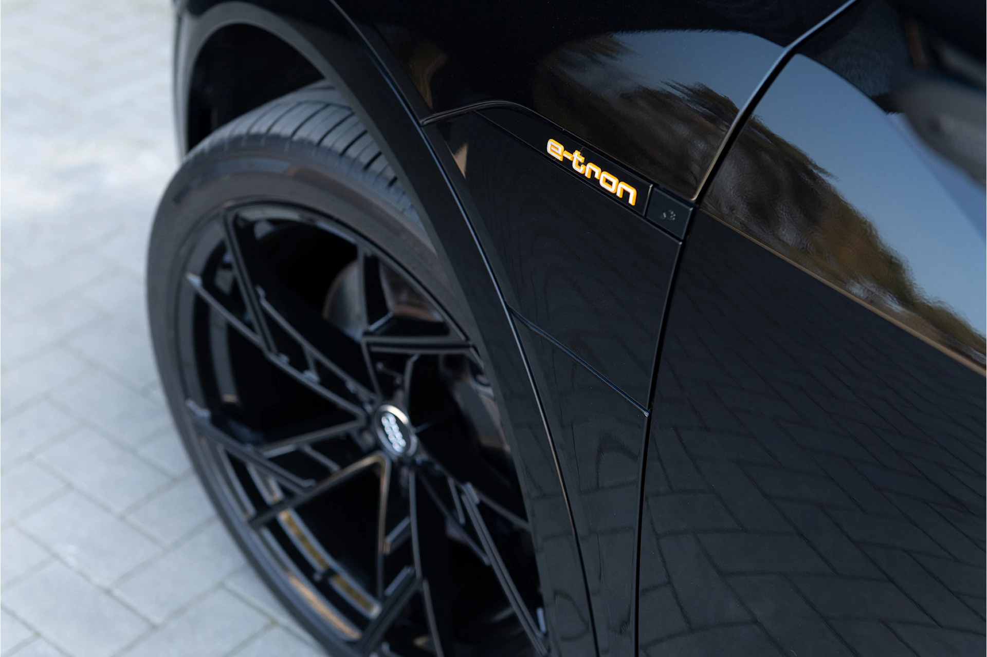 Hoofdafbeelding Audi e-tron