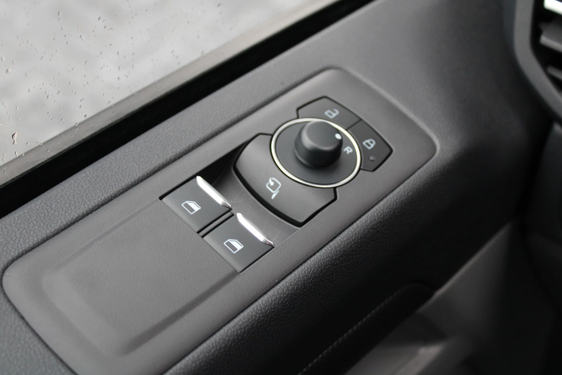 Hoofdafbeelding Ford E-Transit Custom