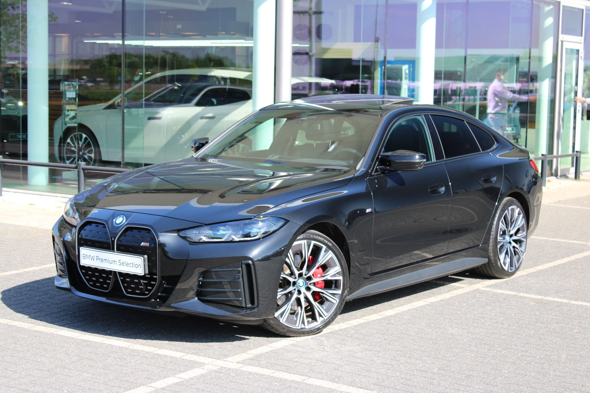 Hoofdafbeelding BMW i4
