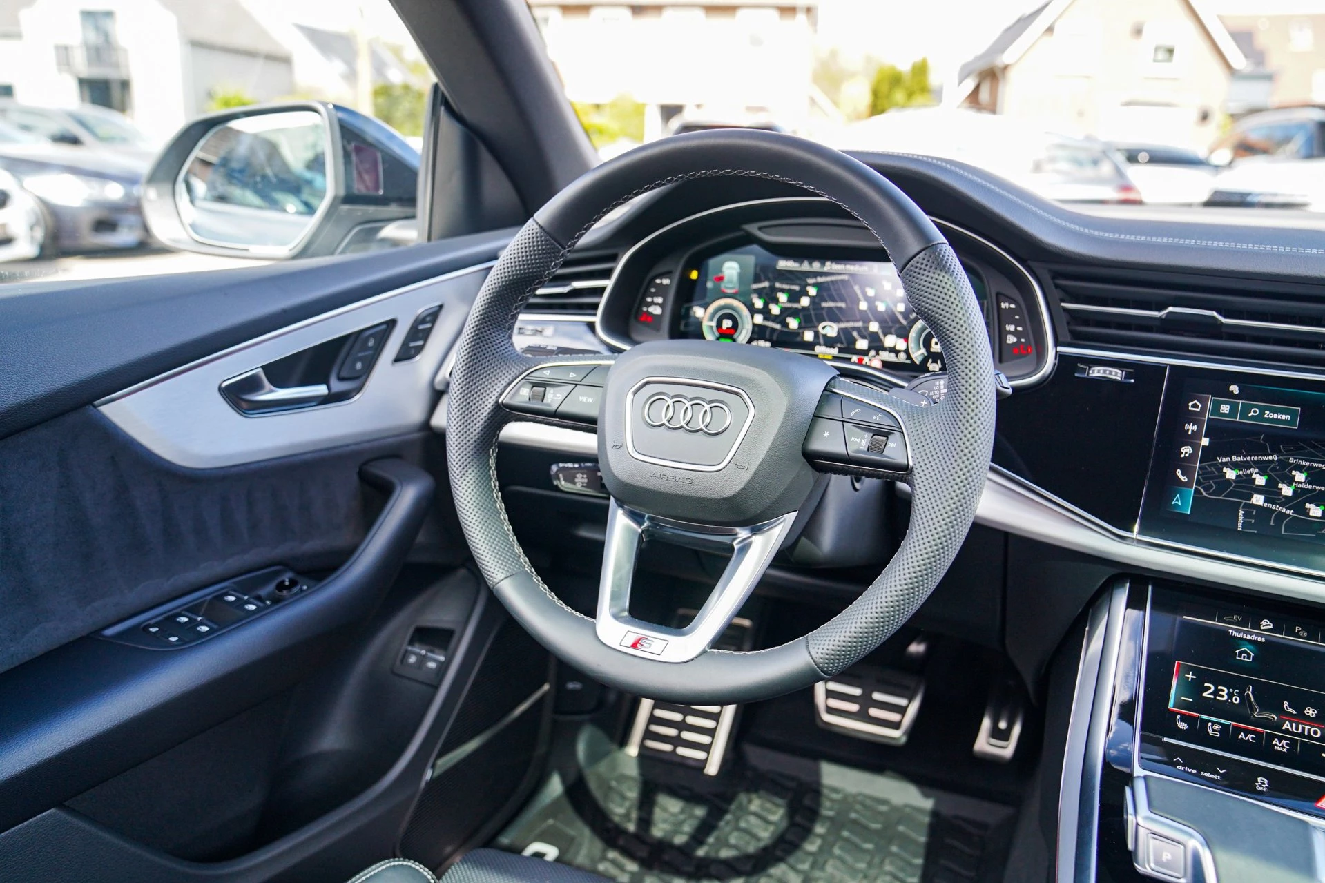 Hoofdafbeelding Audi Q8