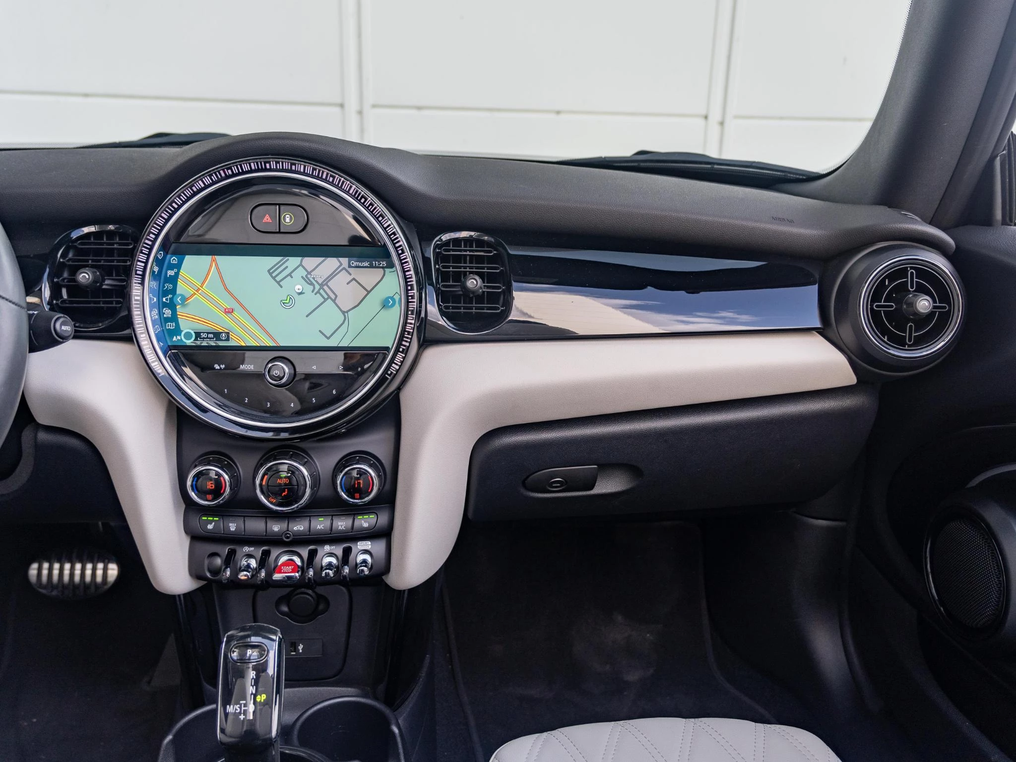 Hoofdafbeelding MINI Cooper Cabrio