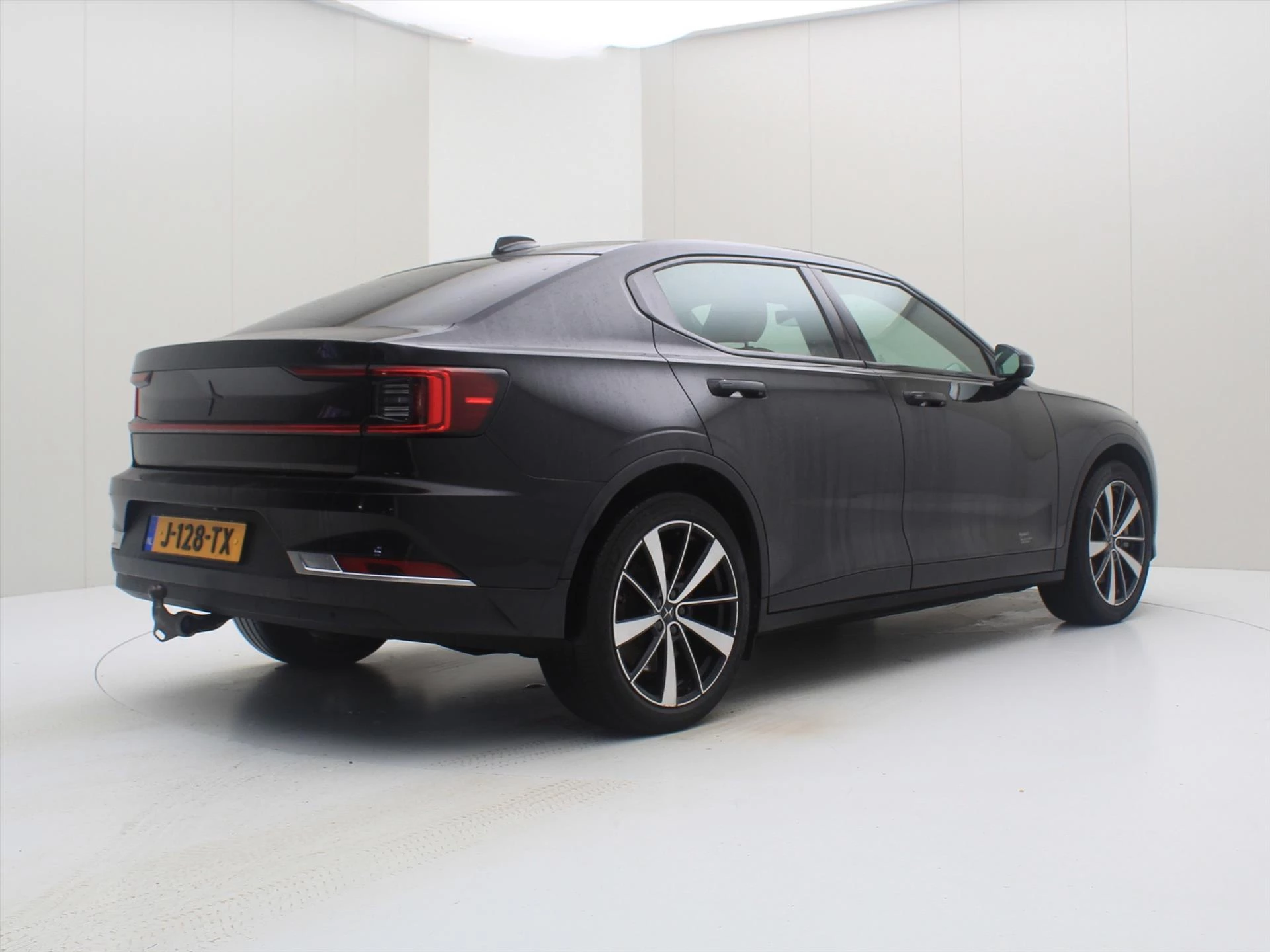 Hoofdafbeelding Polestar 2