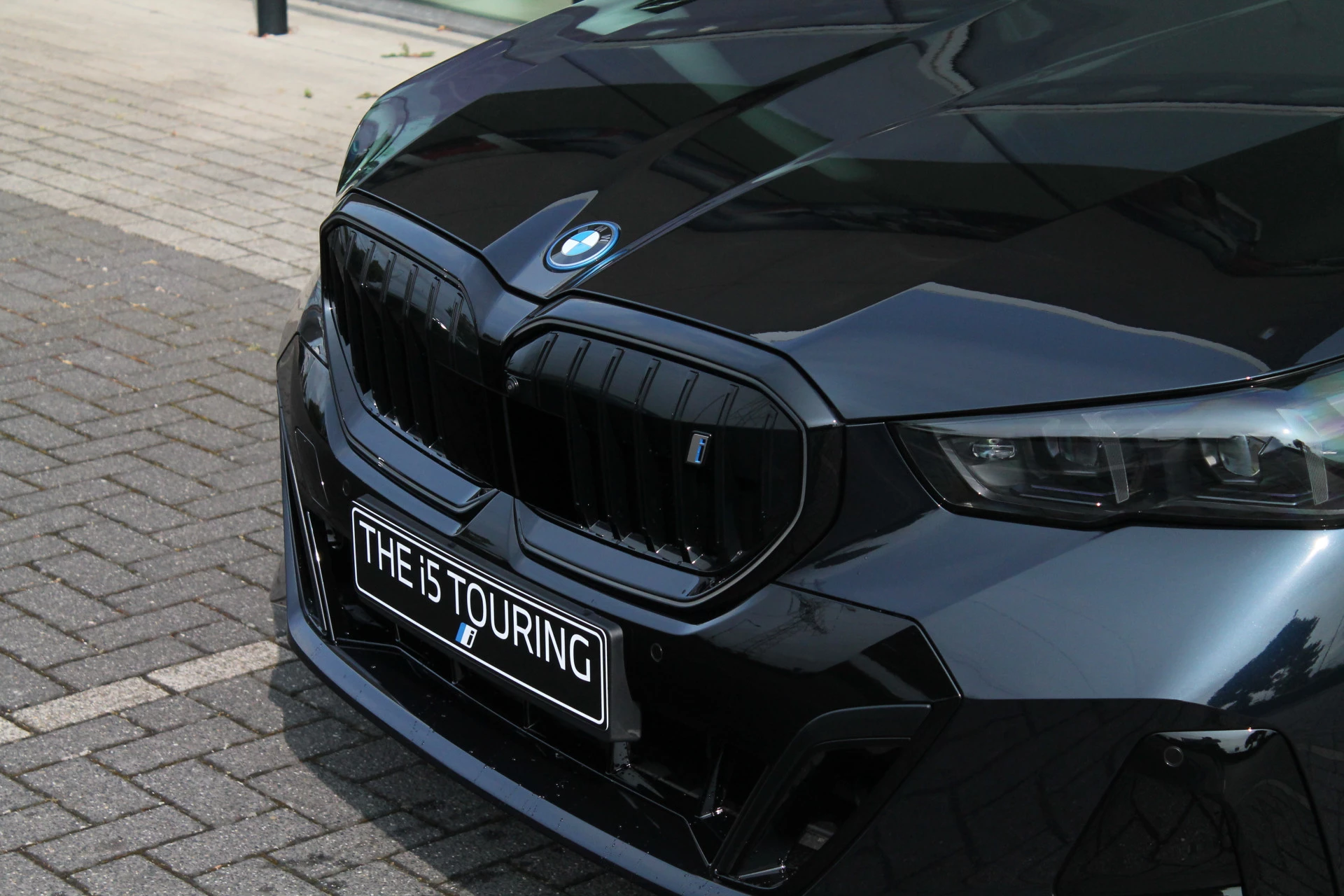 Hoofdafbeelding BMW i5