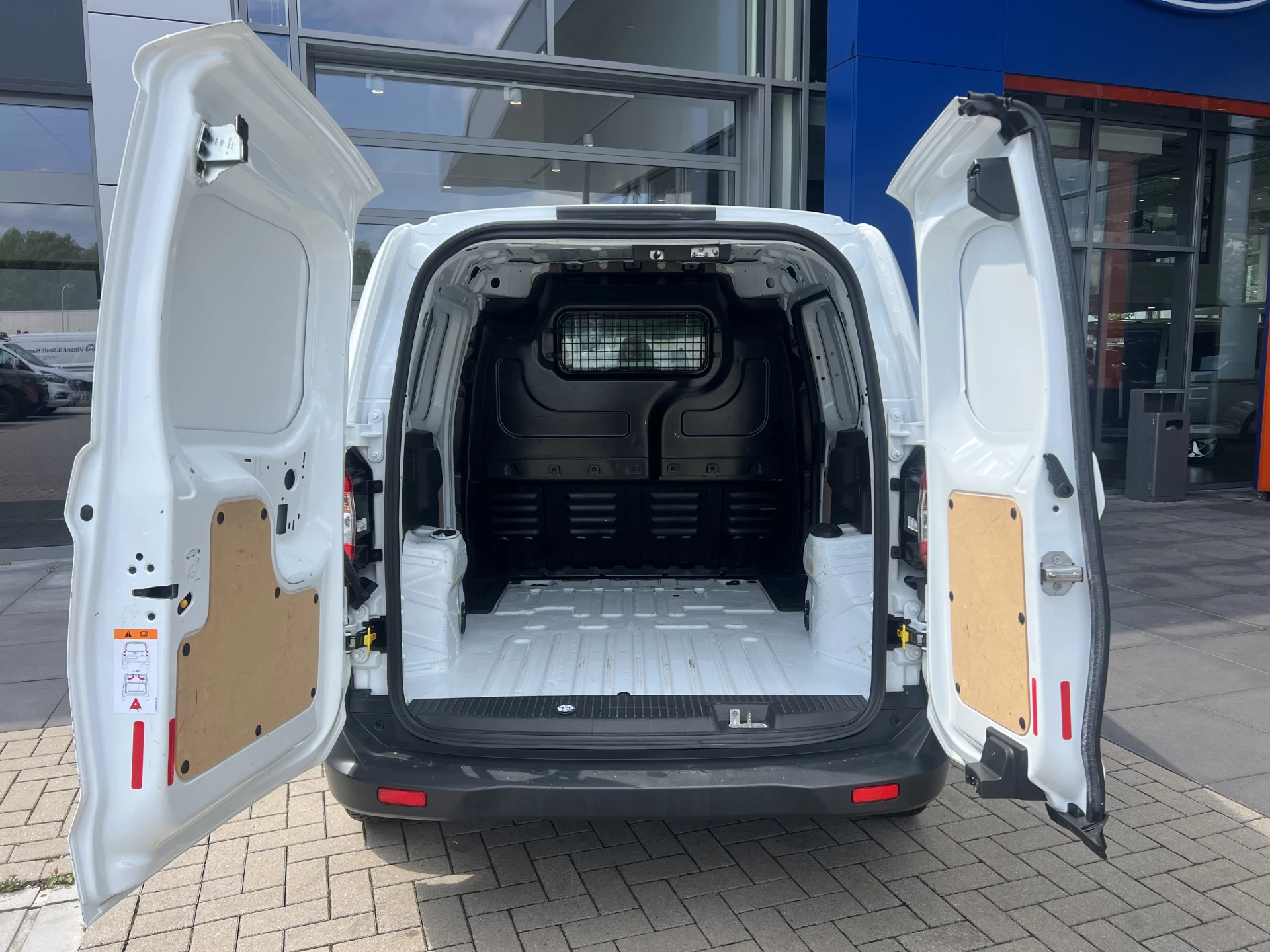Hoofdafbeelding Ford Transit Courier