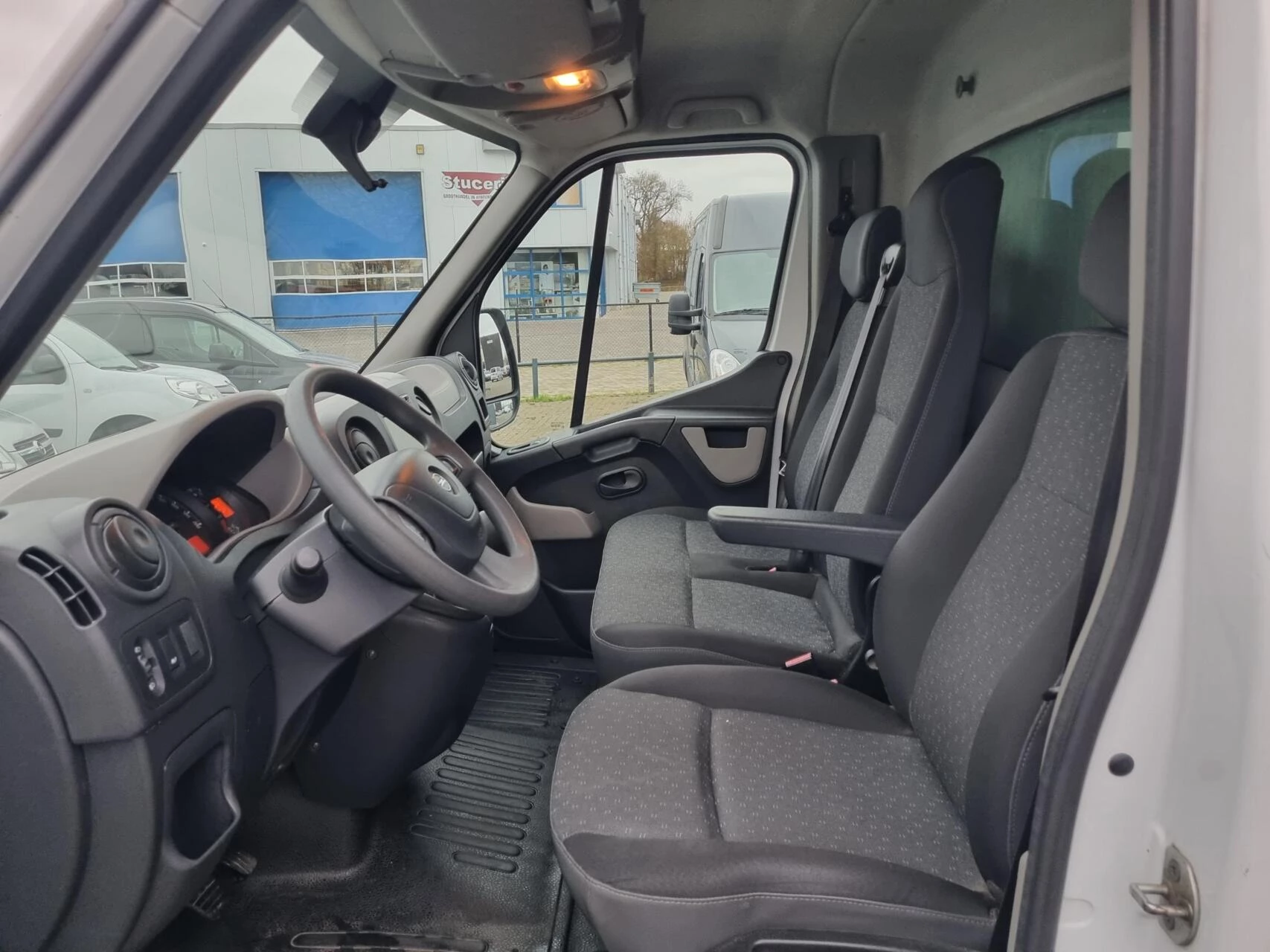 Hoofdafbeelding Opel Movano