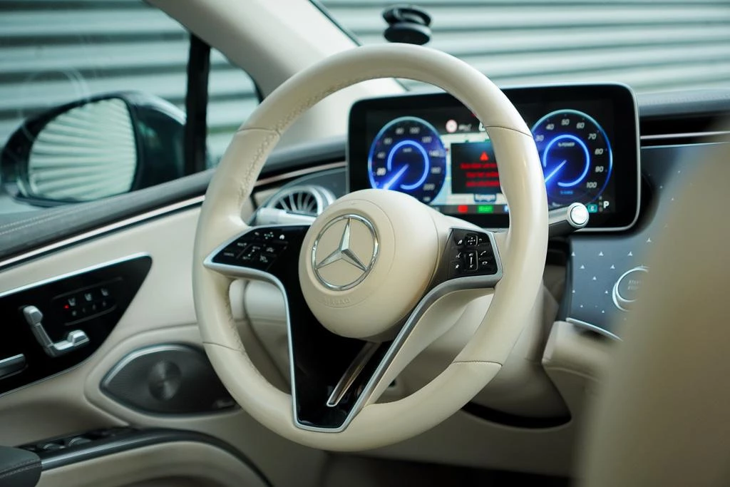 Hoofdafbeelding Mercedes-Benz EQS