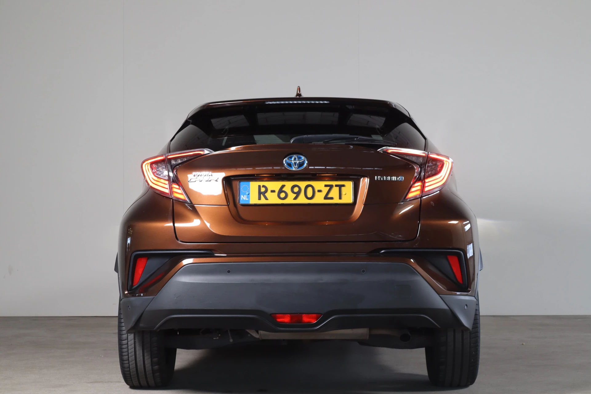 Hoofdafbeelding Toyota C-HR