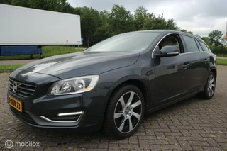 Volvo V60 2.0 D4 180pk Summum LEDER/NAVIGATIE/LMV