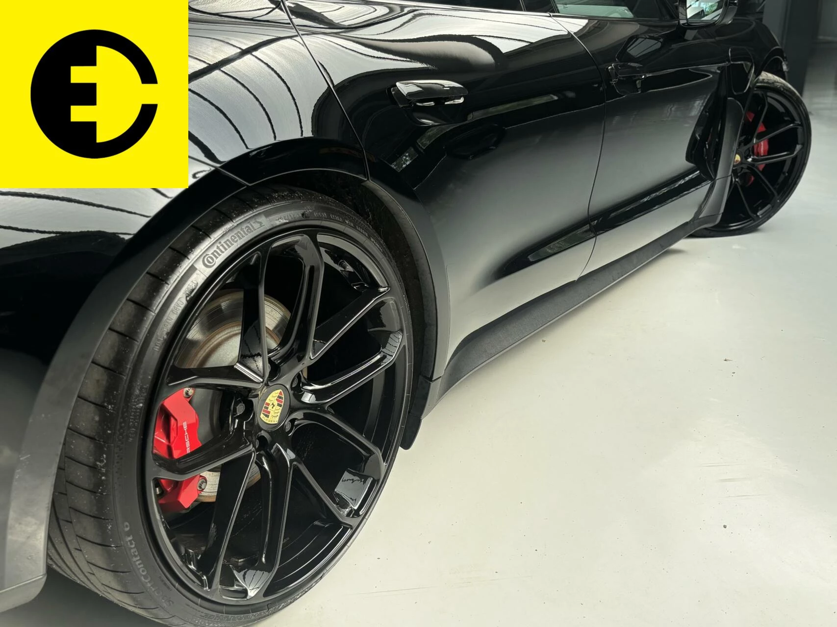 Hoofdafbeelding Porsche Taycan