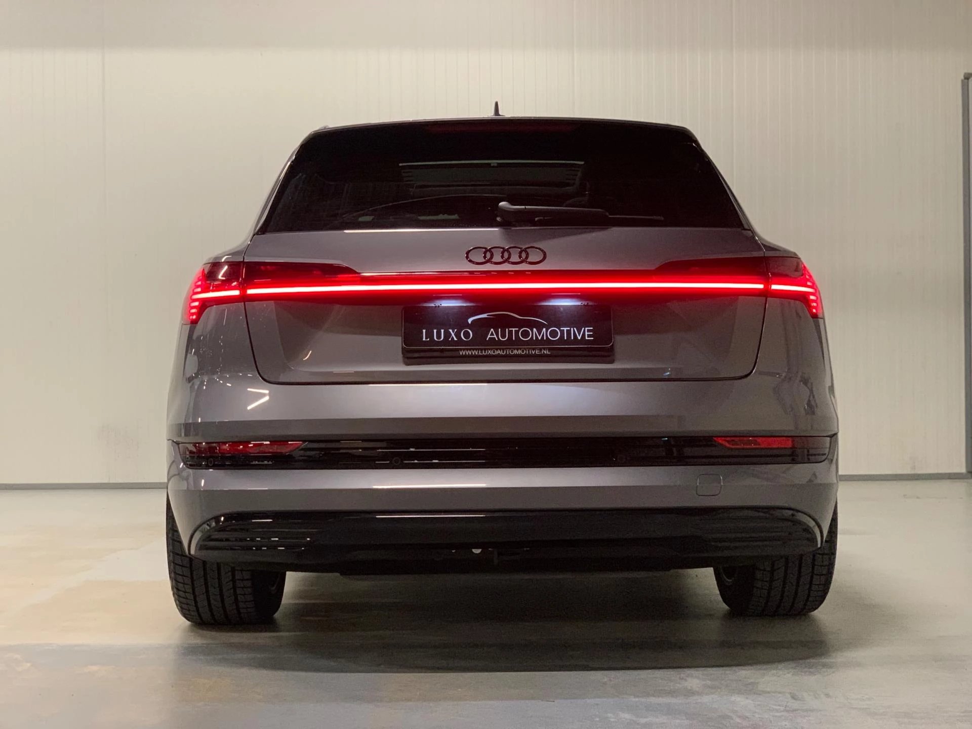 Hoofdafbeelding Audi e-tron