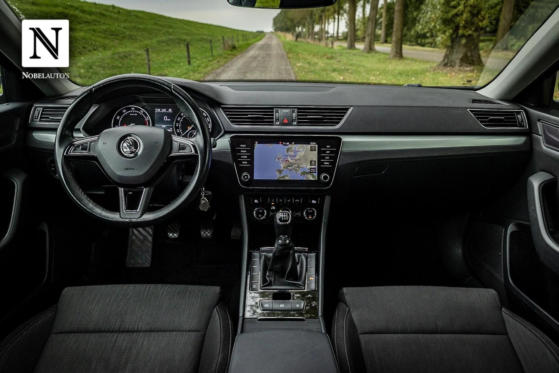 Hoofdafbeelding Škoda Superb