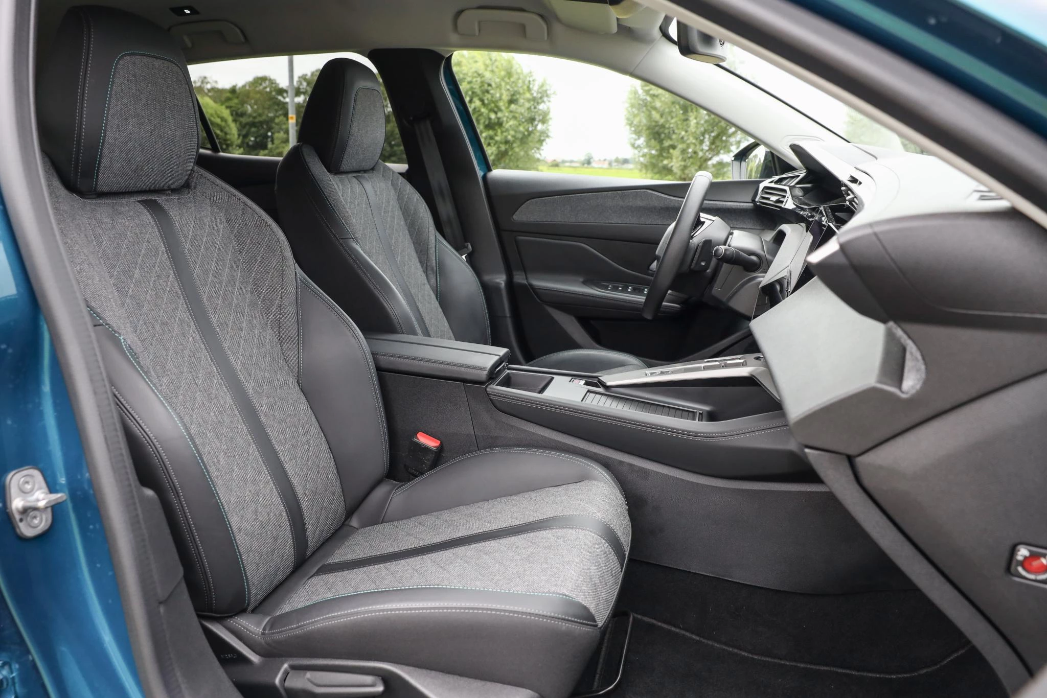 Hoofdafbeelding Peugeot 408