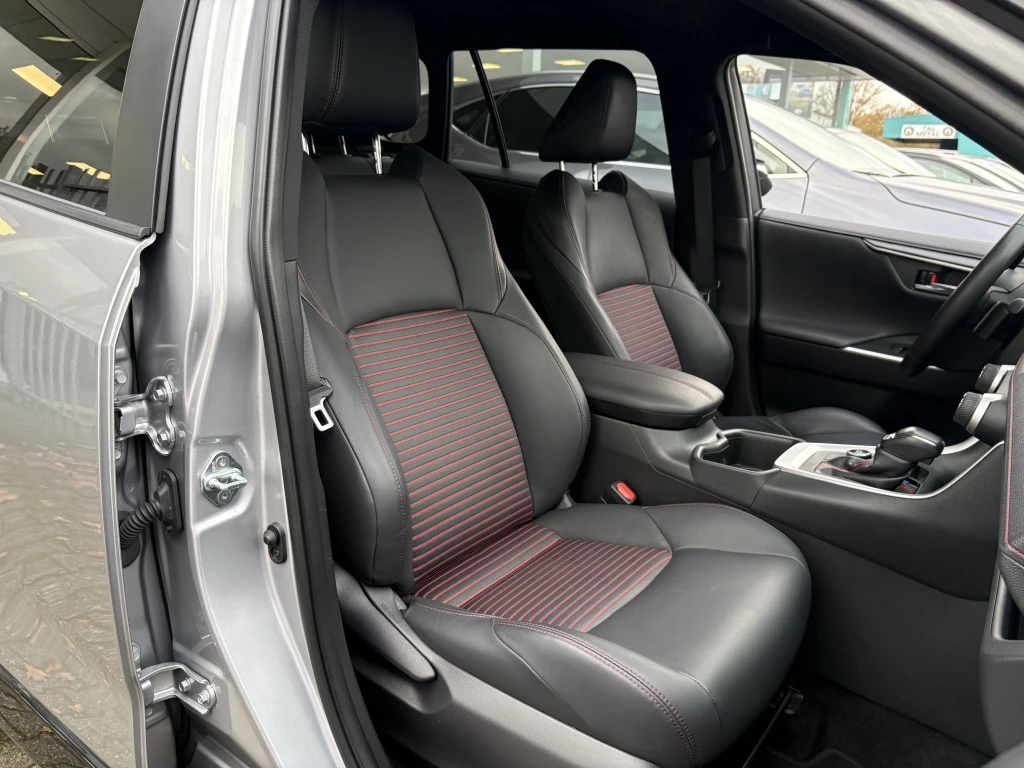 Hoofdafbeelding Toyota RAV4