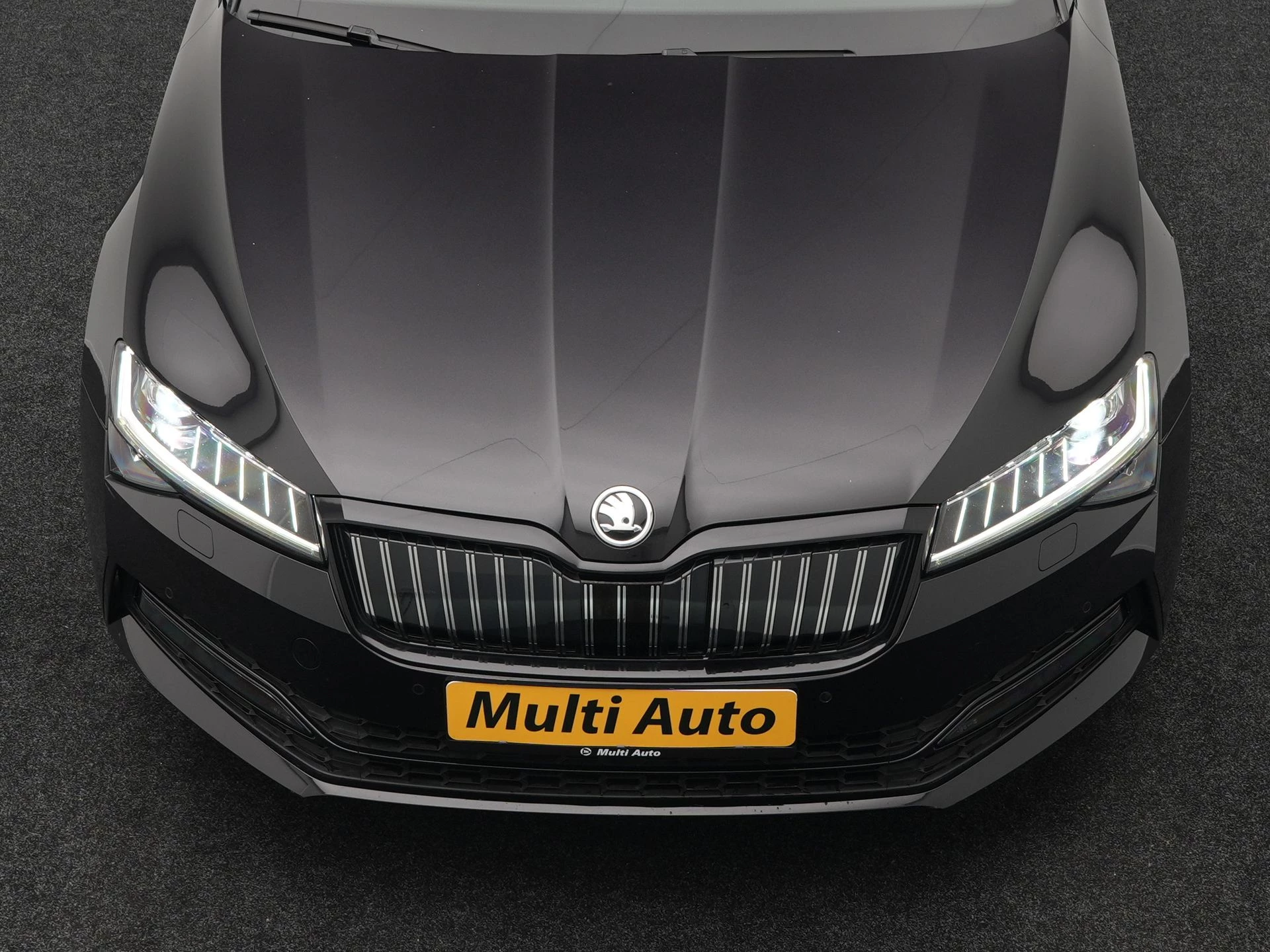 Hoofdafbeelding Škoda Superb