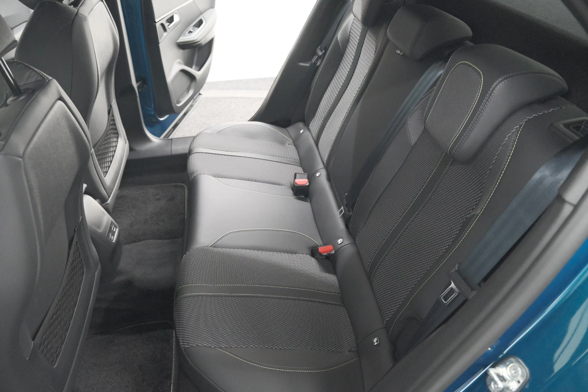 Hoofdafbeelding Peugeot e-2008