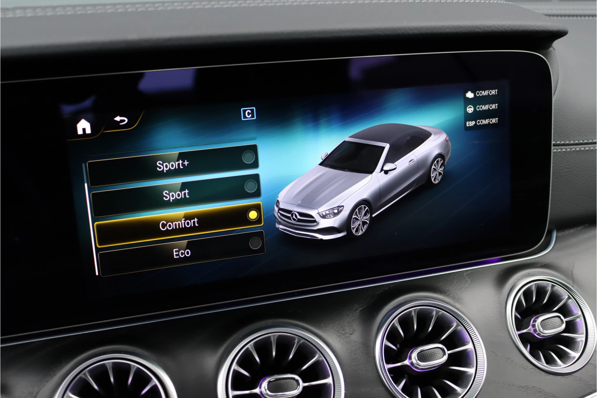 Hoofdafbeelding Mercedes-Benz E-Klasse