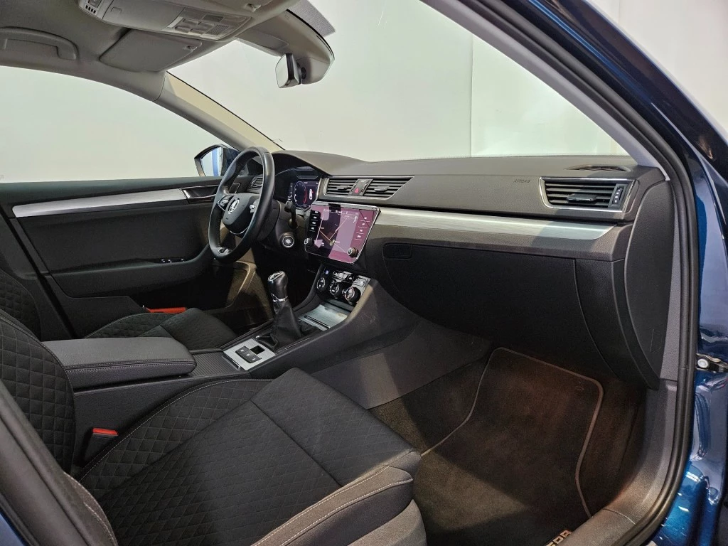 Hoofdafbeelding Škoda Superb