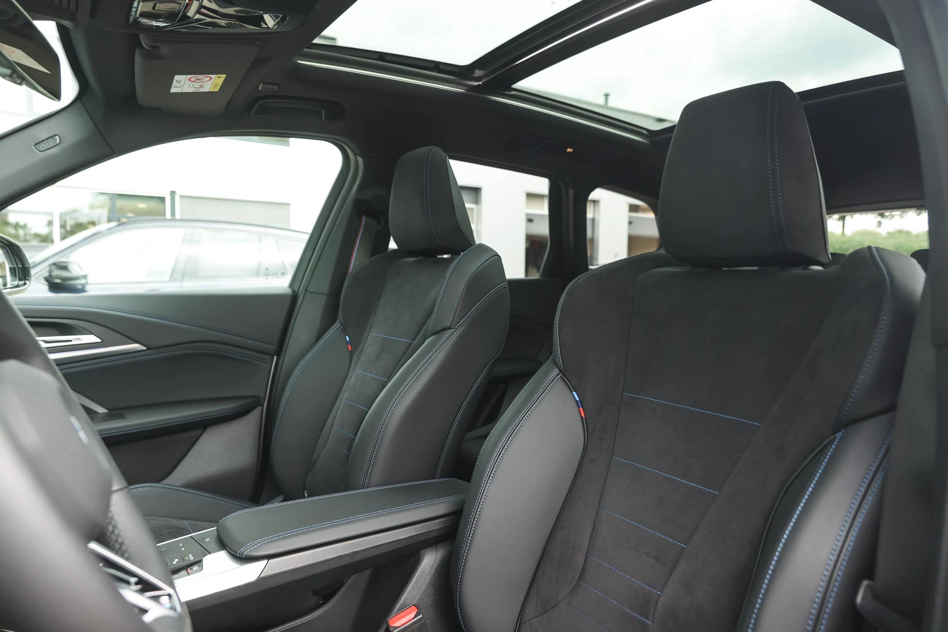 Hoofdafbeelding BMW iX1