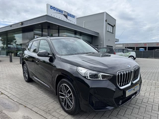 BMW X1 sDrive18i M sport Premium Panodak/ trekhaak elect, HiFi geluidinst, Travel pakket,