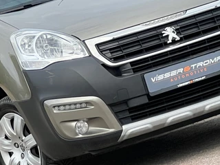 Peugeot Partner Tepee 1.2 PureTech 110pk Outdoor - Nocciola metallic - Nav/Clima/Cruise