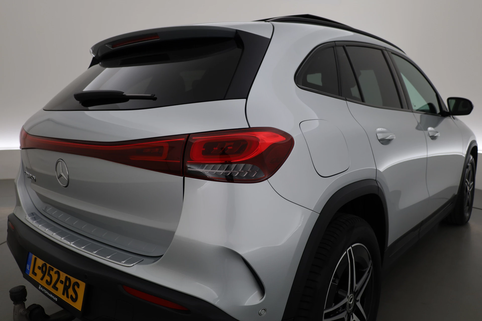 Hoofdafbeelding Mercedes-Benz EQA