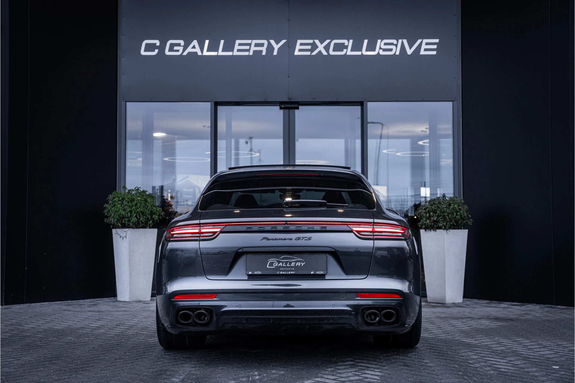 Hoofdafbeelding Porsche Panamera