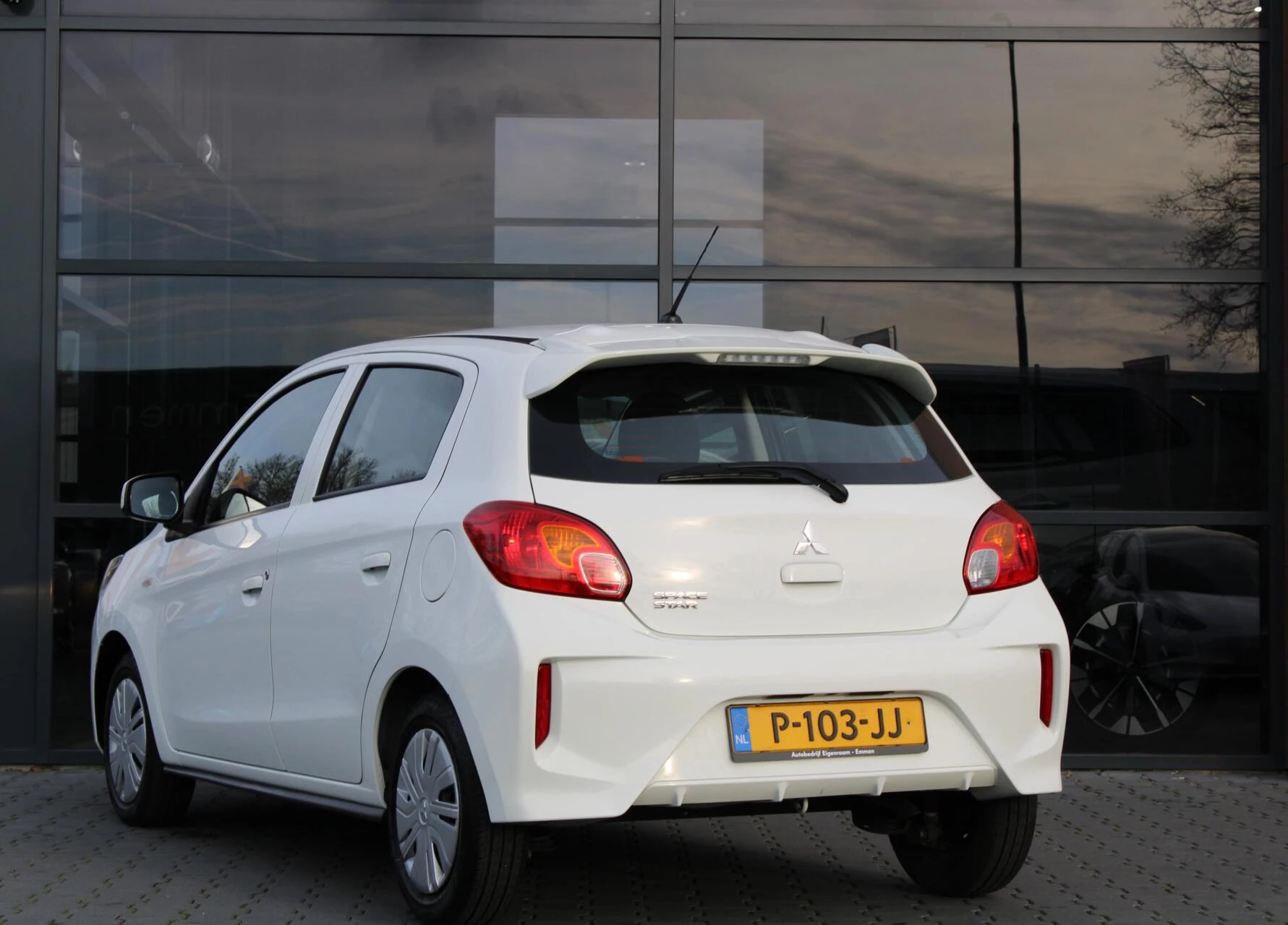 Hoofdafbeelding Mitsubishi Space Star