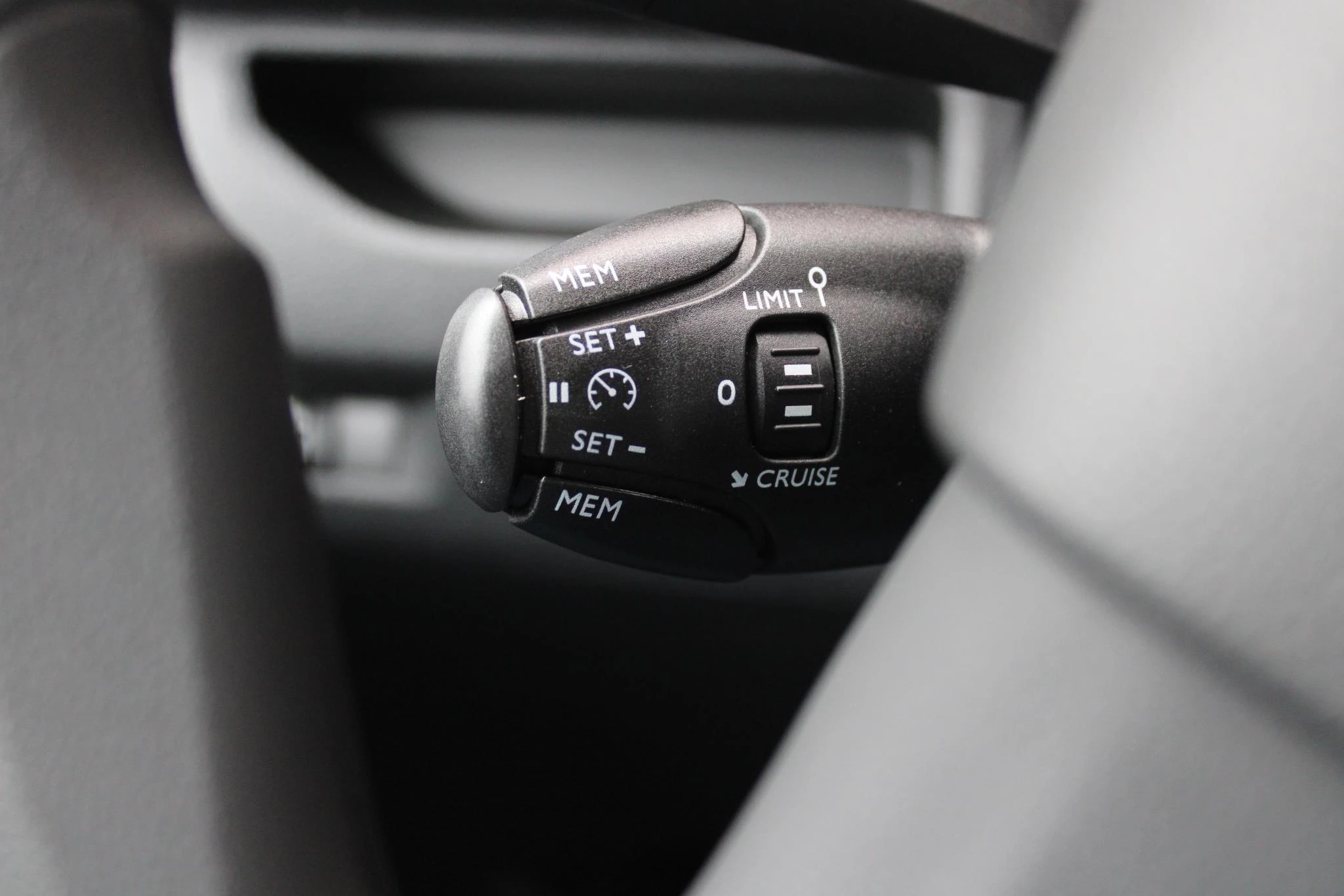 Hoofdafbeelding Peugeot e-Expert