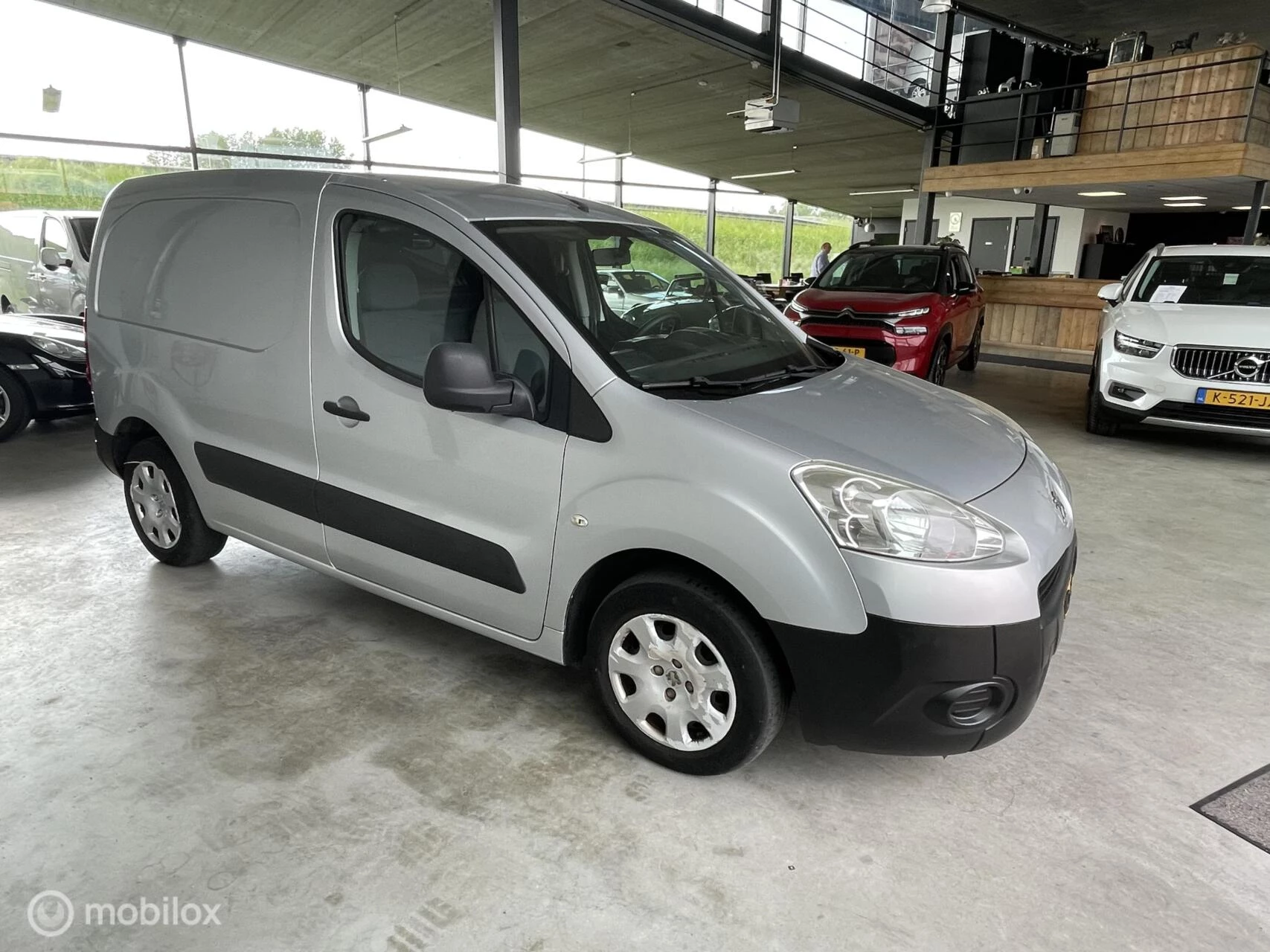 Hoofdafbeelding Peugeot Partner