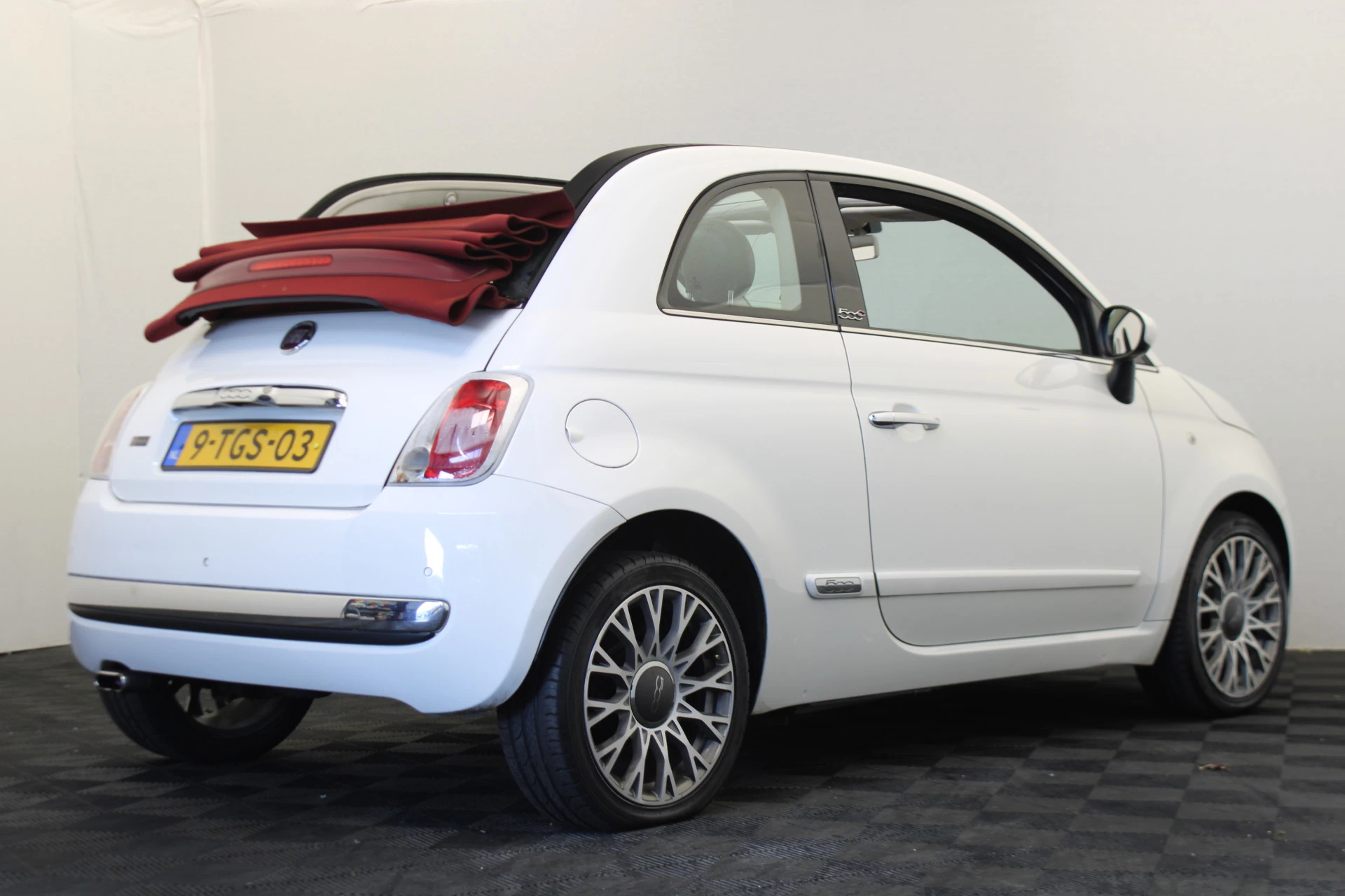 Hoofdafbeelding Fiat 500C