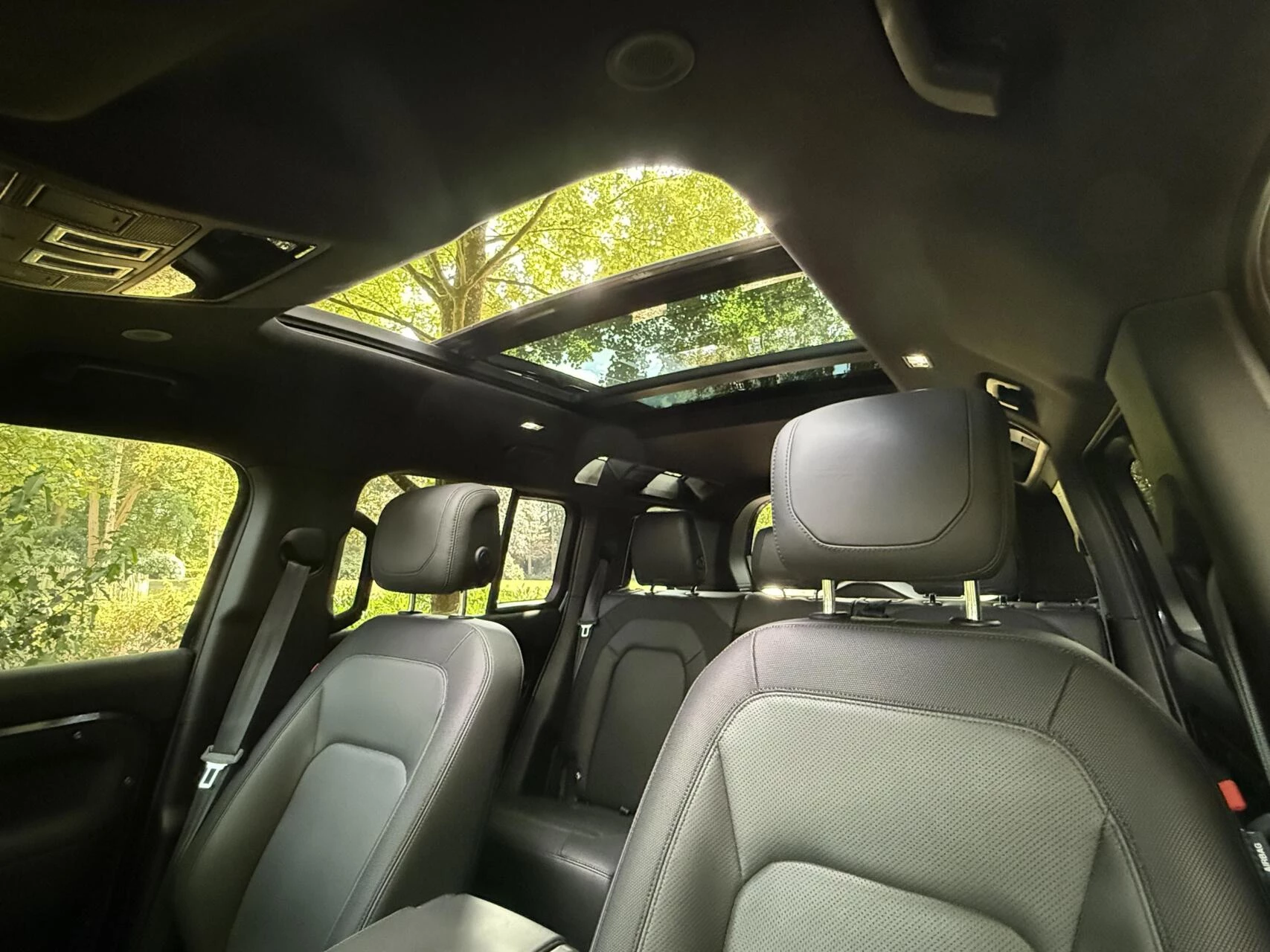 Hoofdafbeelding Land Rover Defender