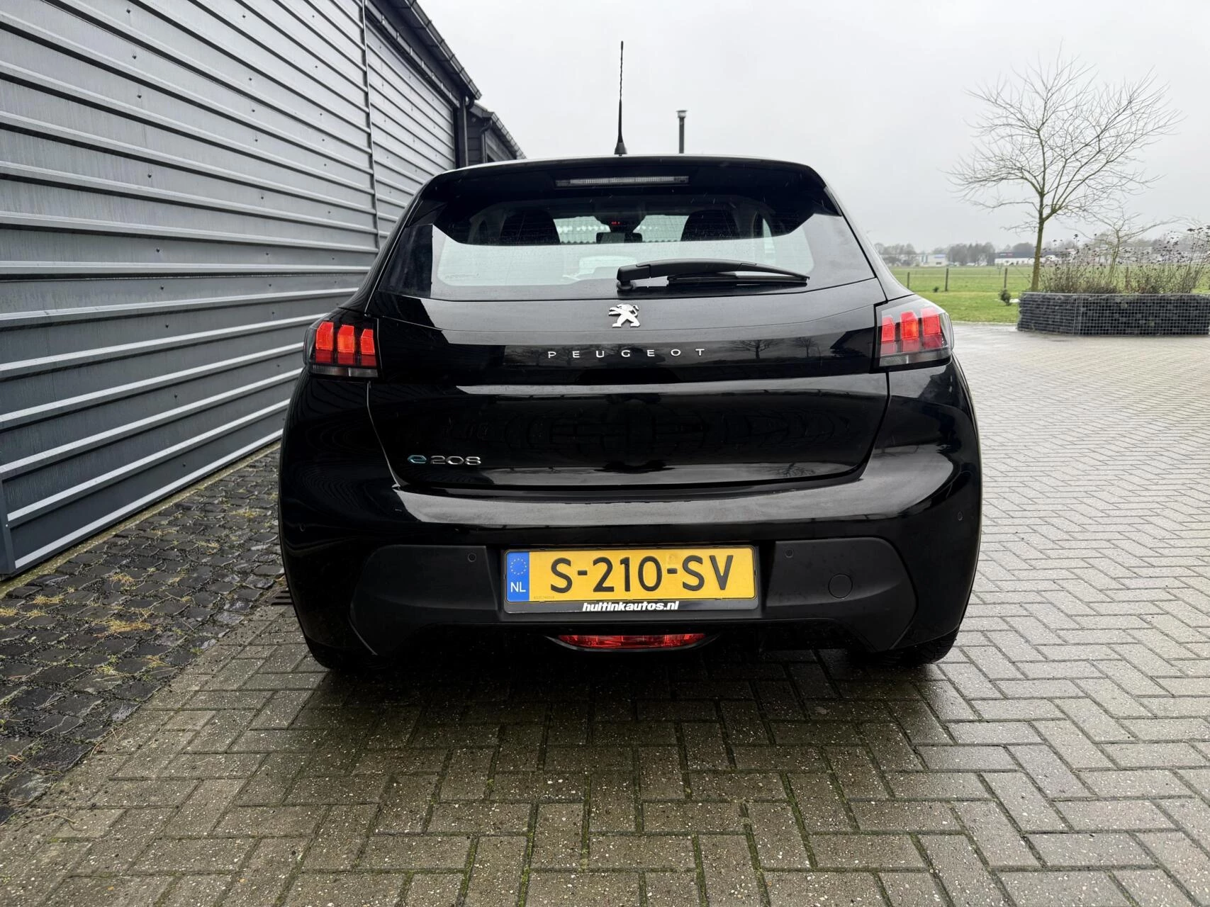 Hoofdafbeelding Peugeot e-208