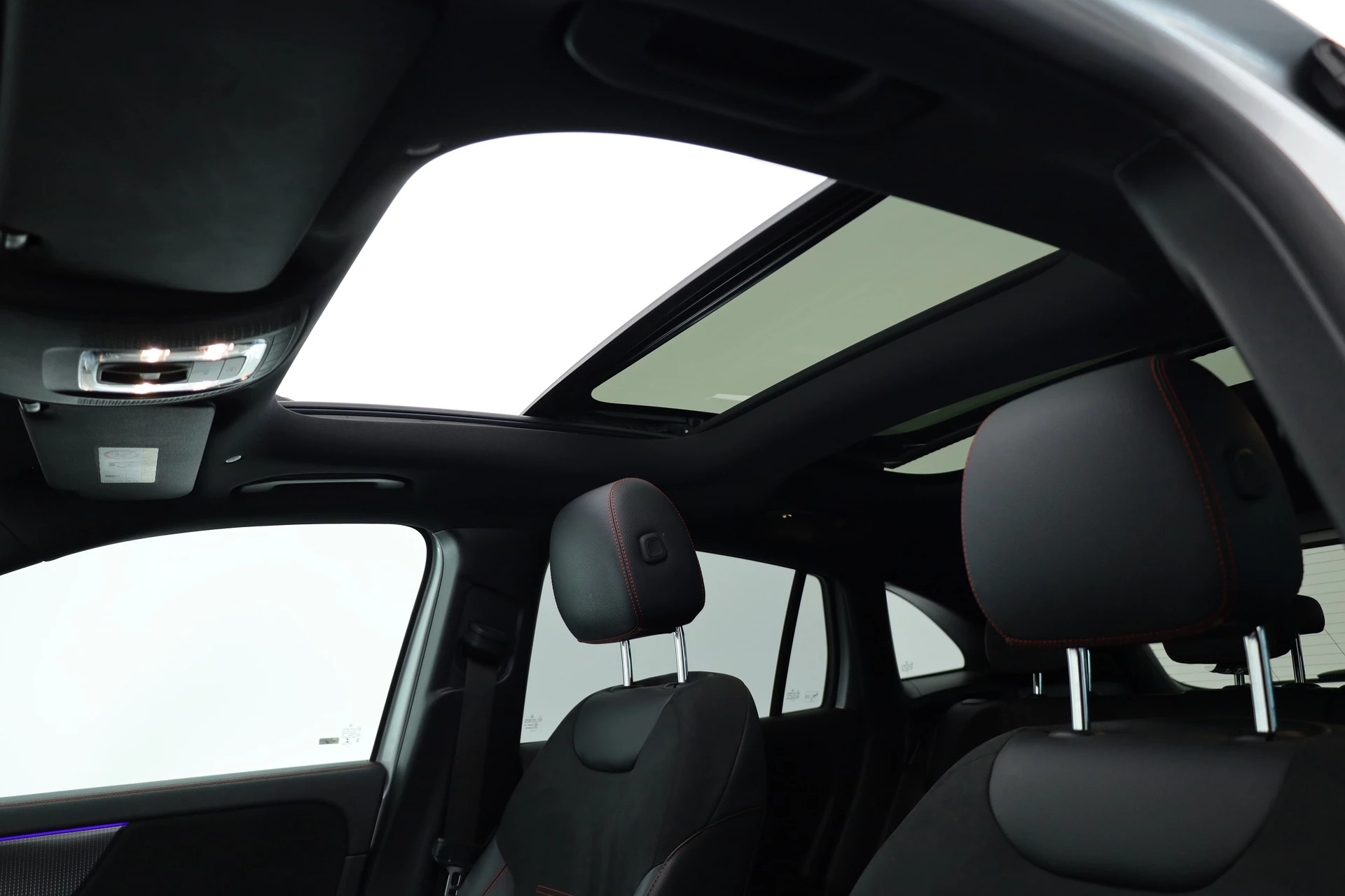 Hoofdafbeelding Mercedes-Benz EQA