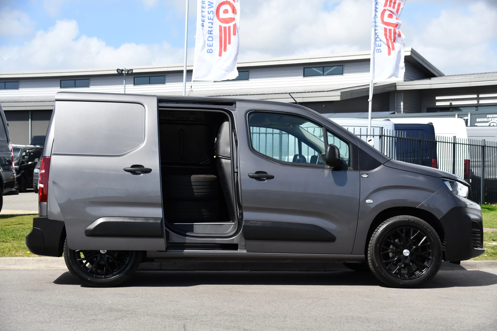 Hoofdafbeelding Peugeot Partner