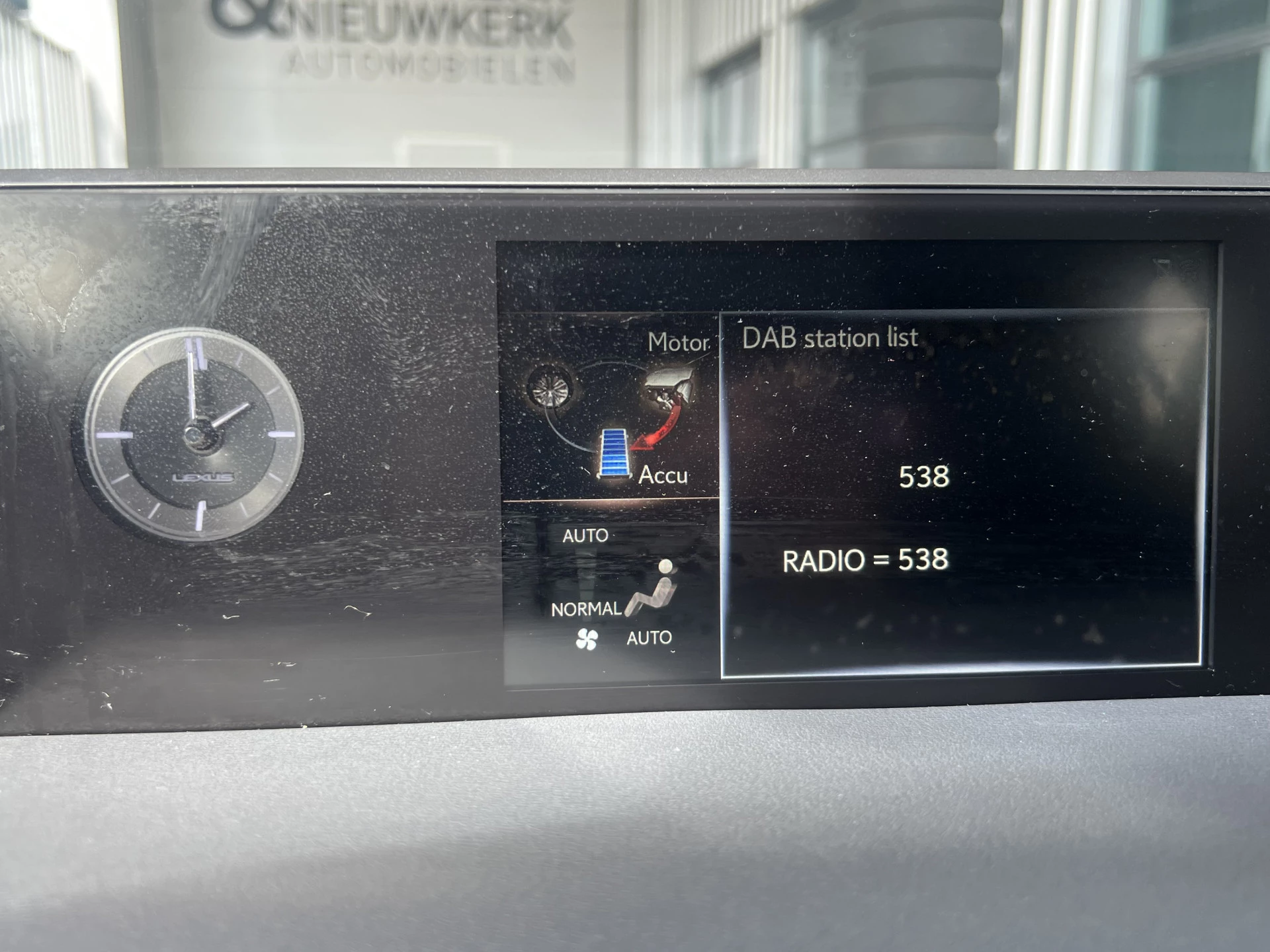 Hoofdafbeelding Lexus UX