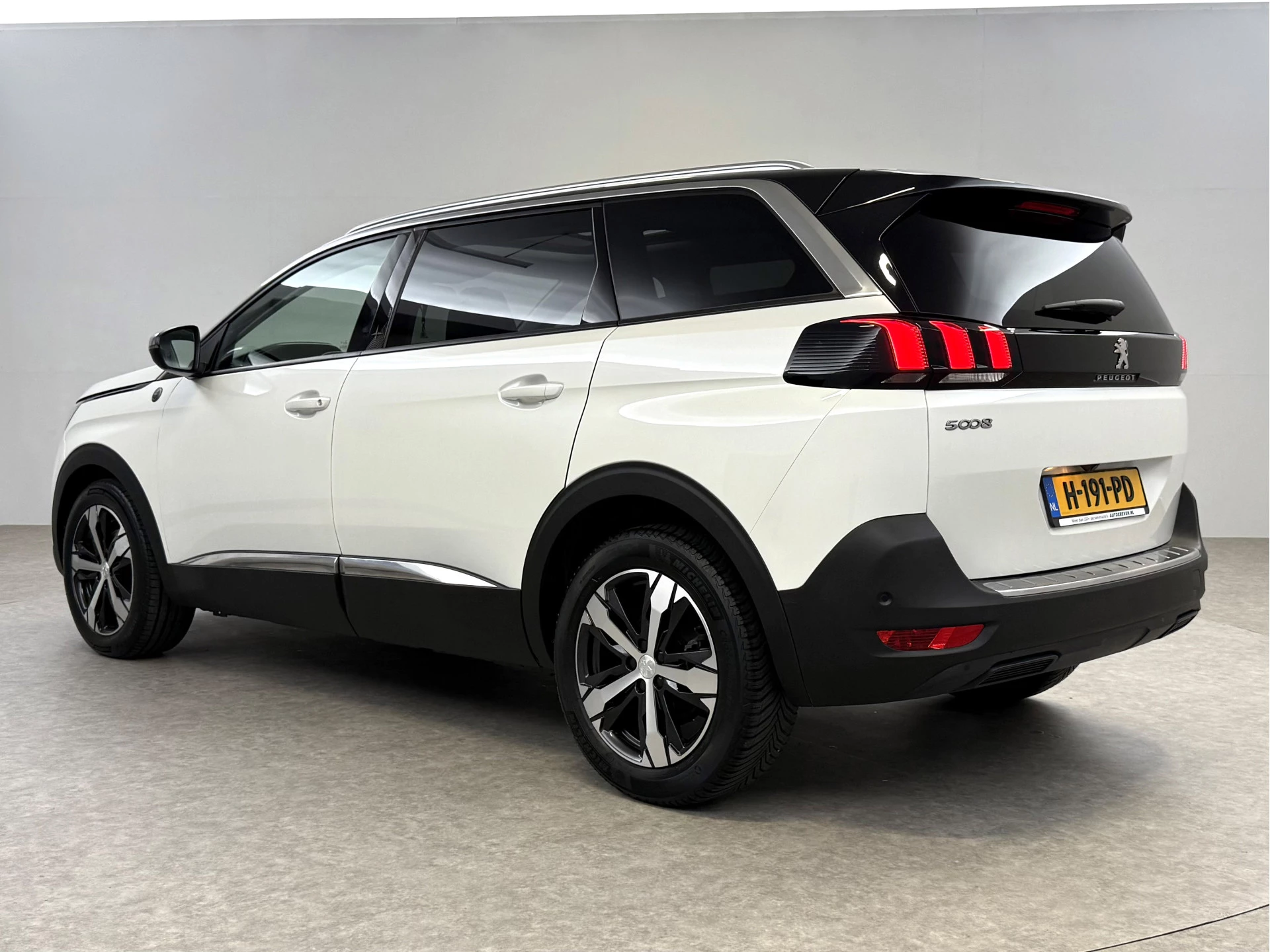 Hoofdafbeelding Peugeot 5008