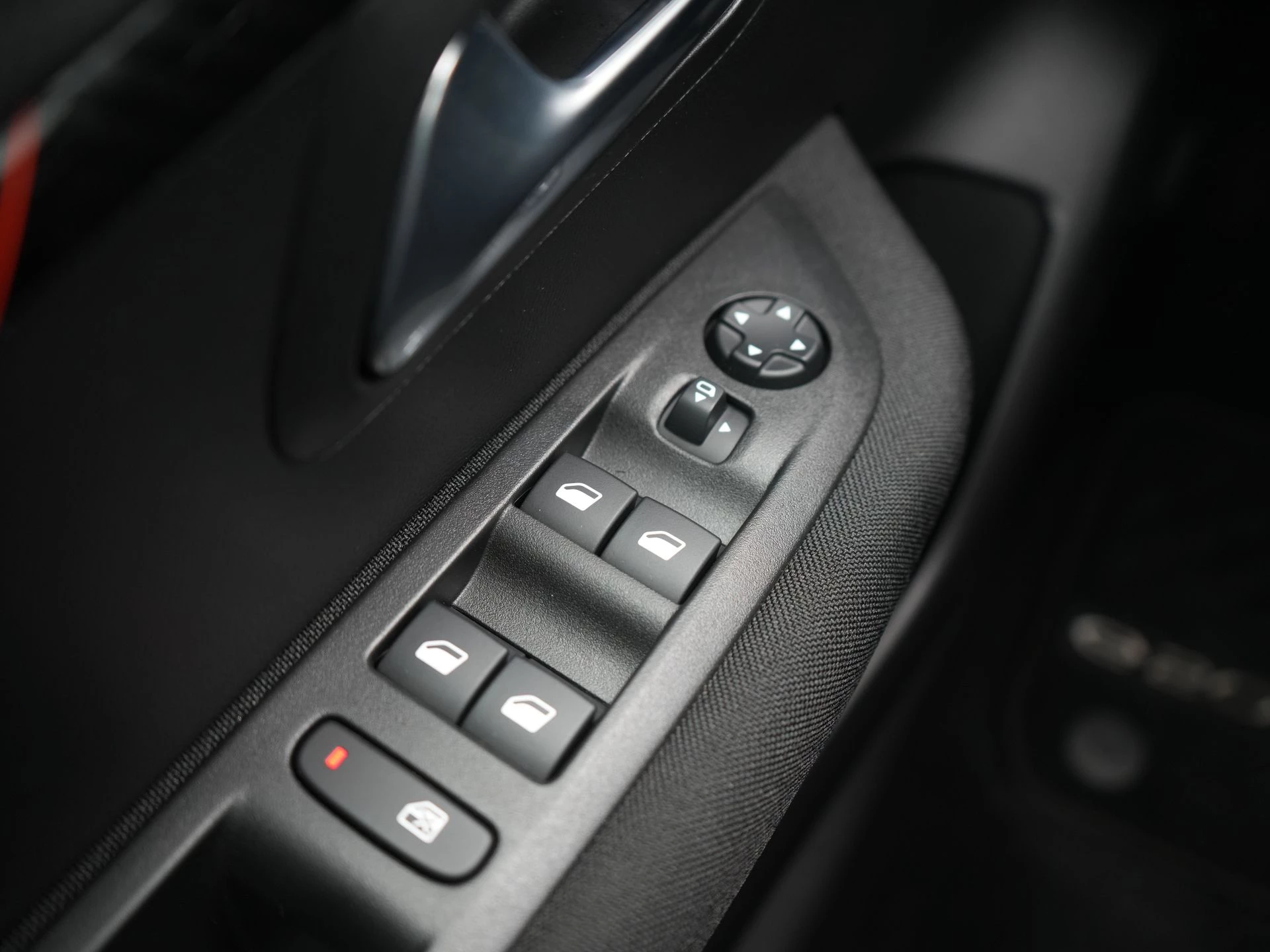 Hoofdafbeelding Peugeot e-208