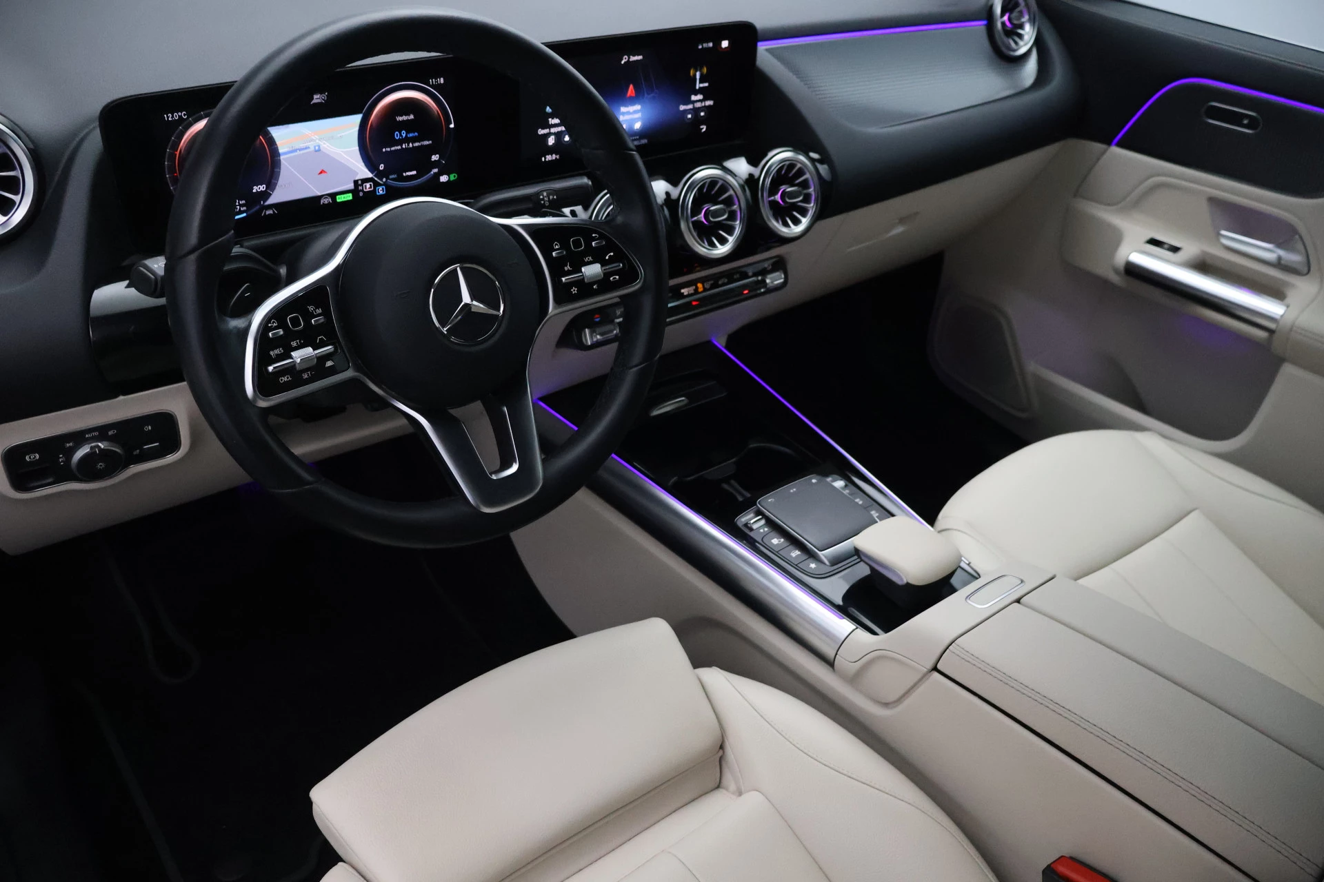 Hoofdafbeelding Mercedes-Benz EQA