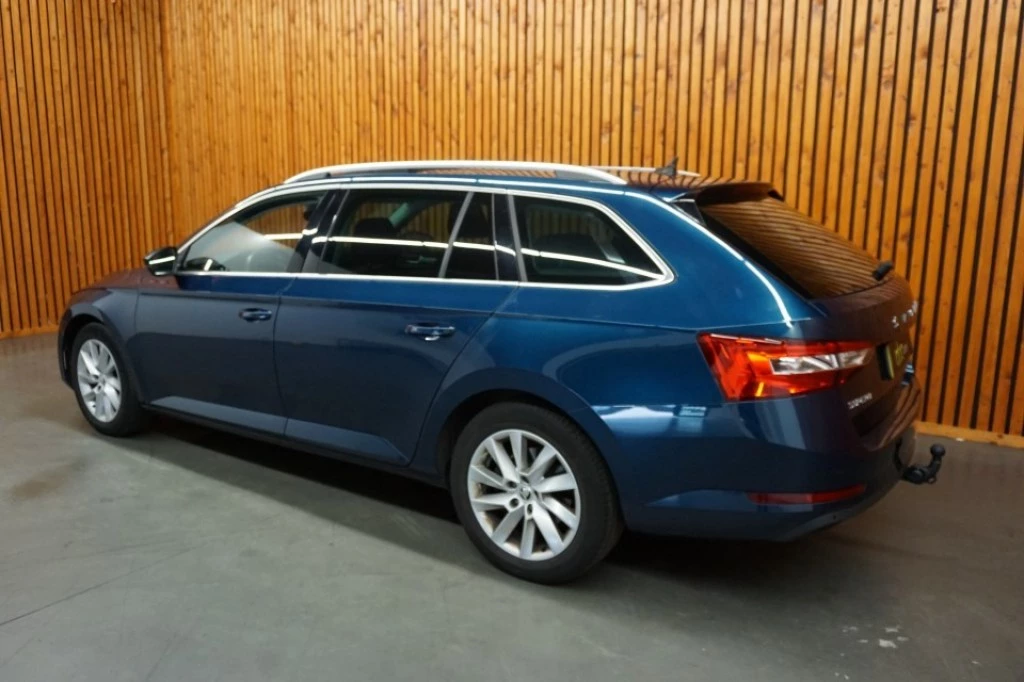 Hoofdafbeelding Škoda Superb
