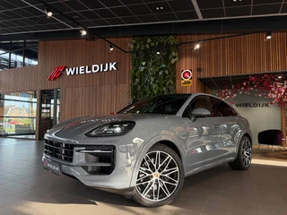 Porsche Cayenne Coupé 3.0 E-Hybrid Sportchrono | Sportuitlaat | 360 Camera | SportDesign pakket | Bose | Keyless | SoftClose | 22inch |