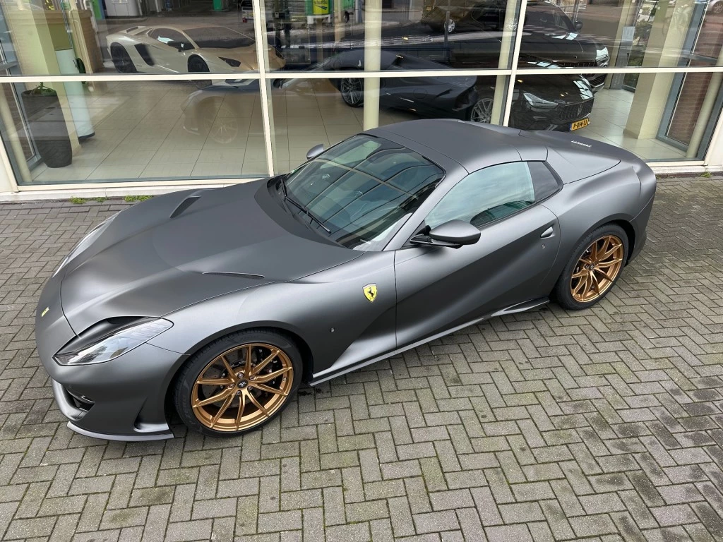 Hoofdafbeelding Ferrari 812